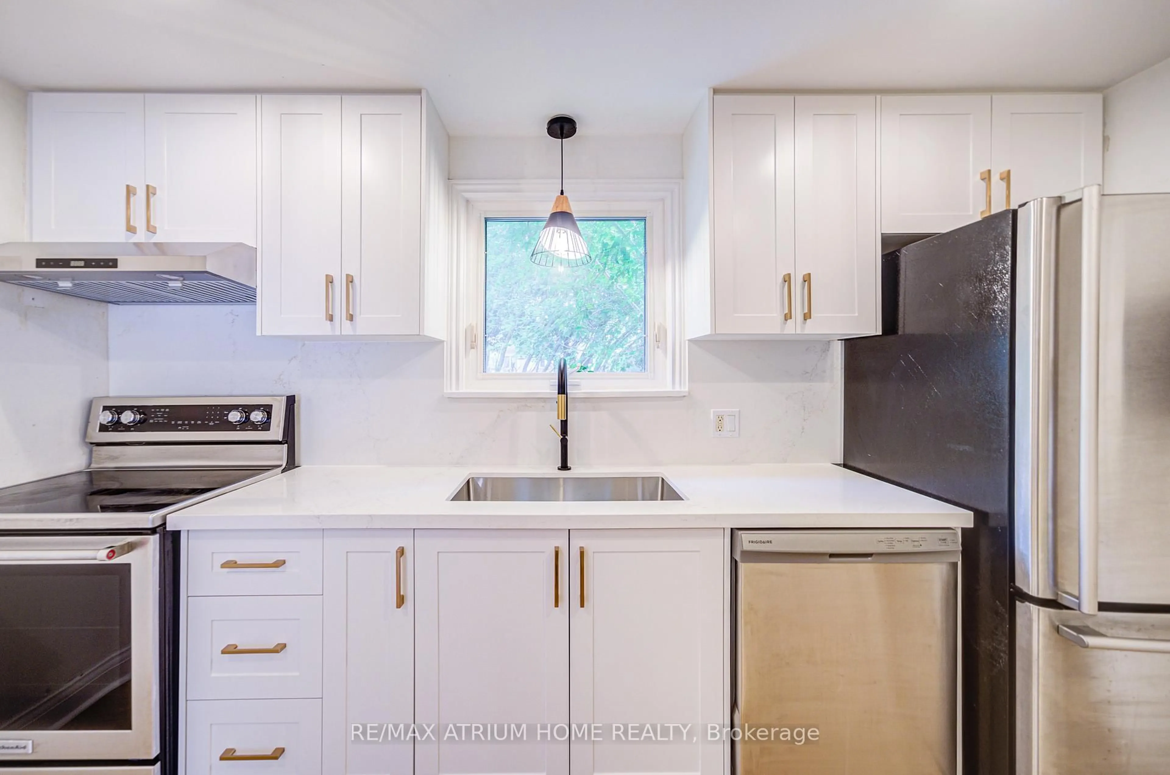 Unknown for 45 Woodward Ave, Markham Ontario L3T 1E6