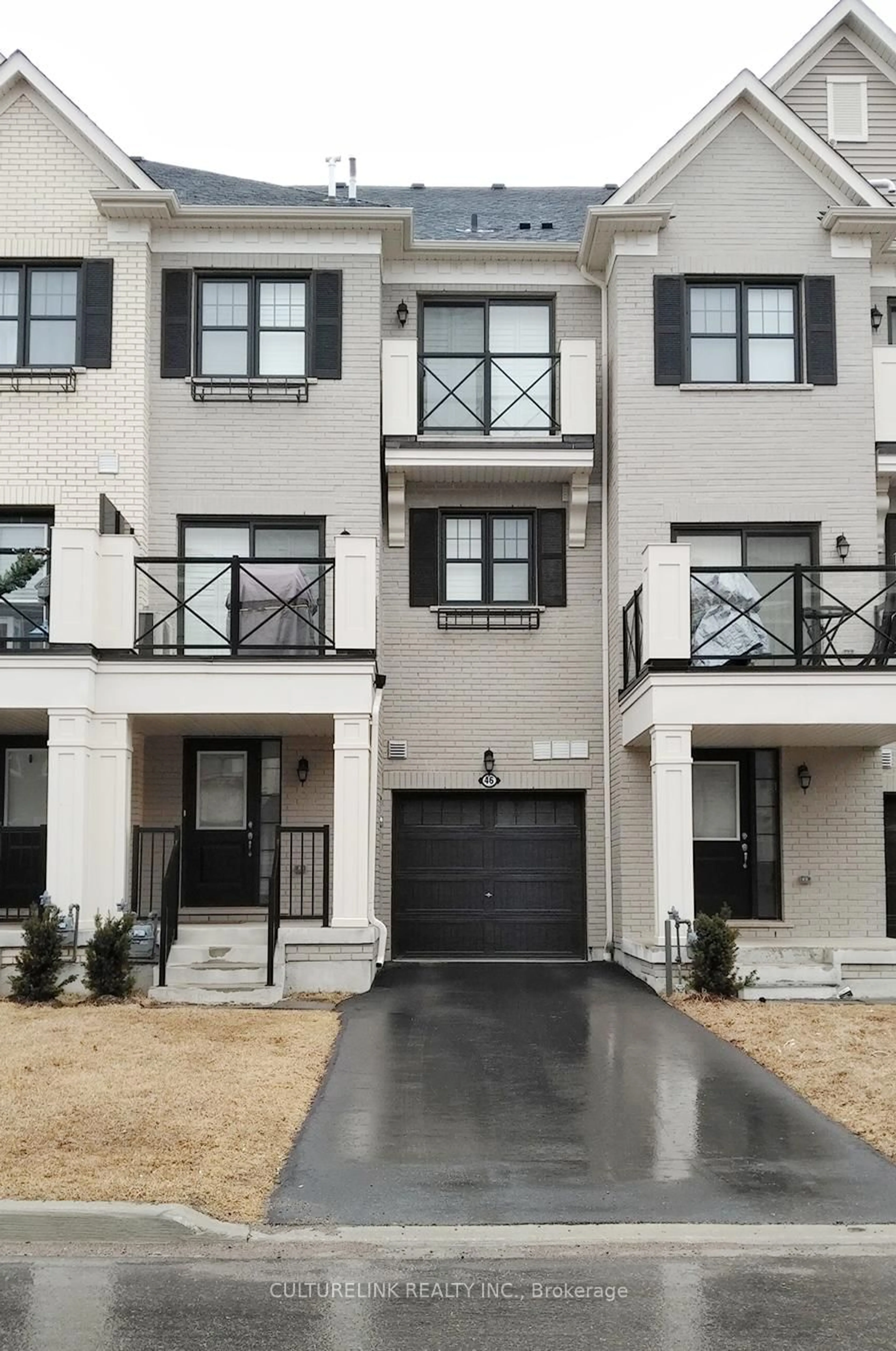 Home with brick exterior material, street for 46 Boadway Cres, Whitchurch-Stouffville Ontario L4A 1Y3