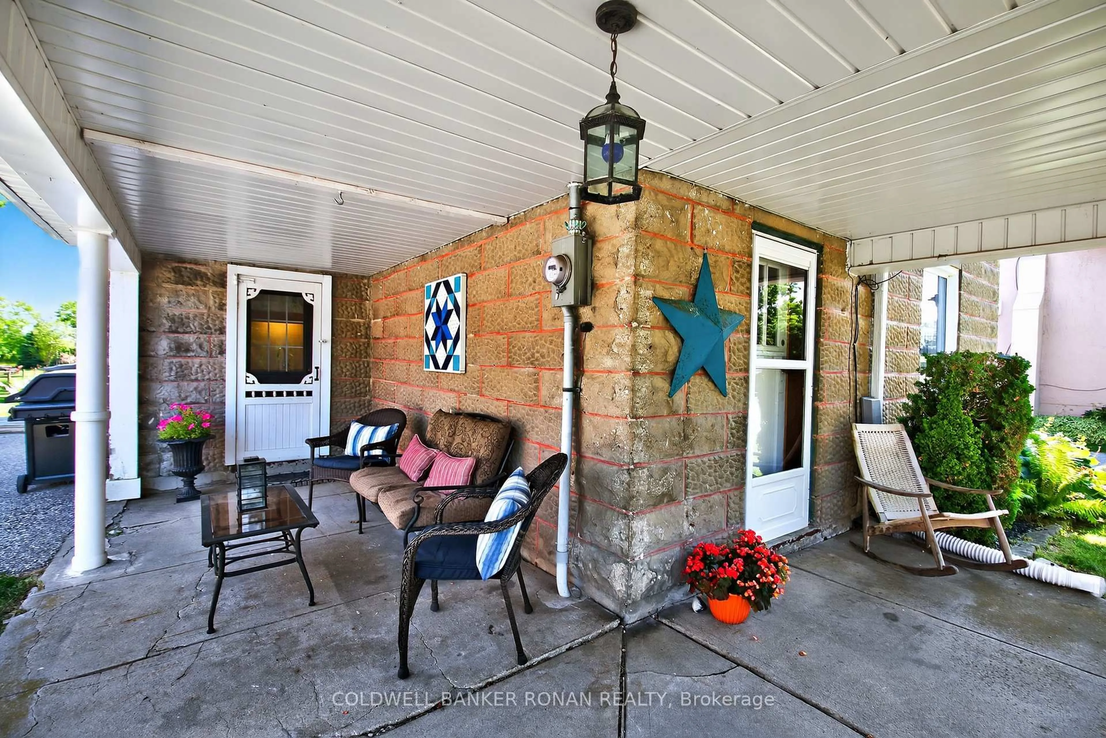 Patio, street for 8153 Main St, Adjala-Tosorontio Ontario L0M 1J0