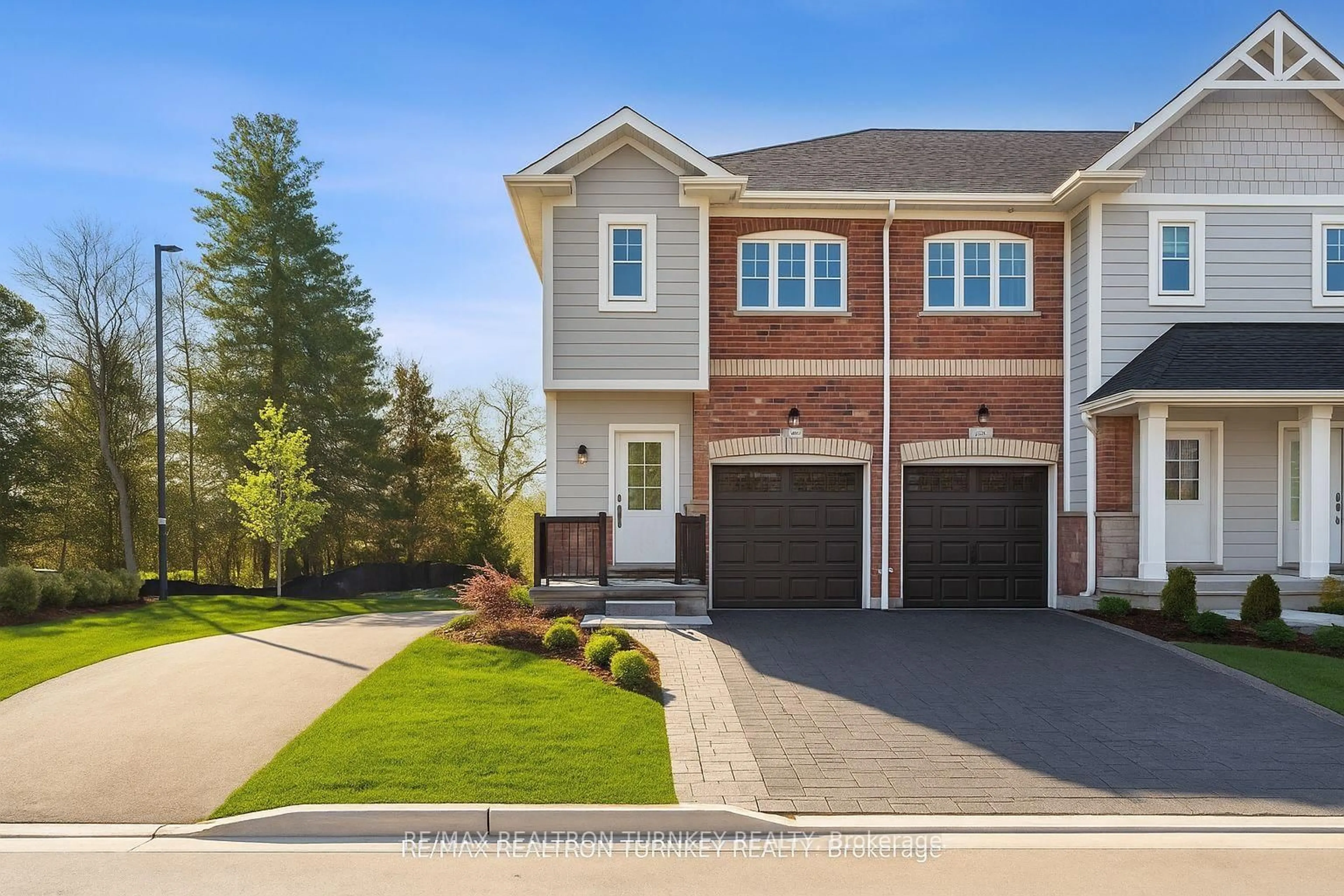 Home with brick exterior material, street for 15 Ravenscraig Pl, Innisfil Ontario L0L 1L0