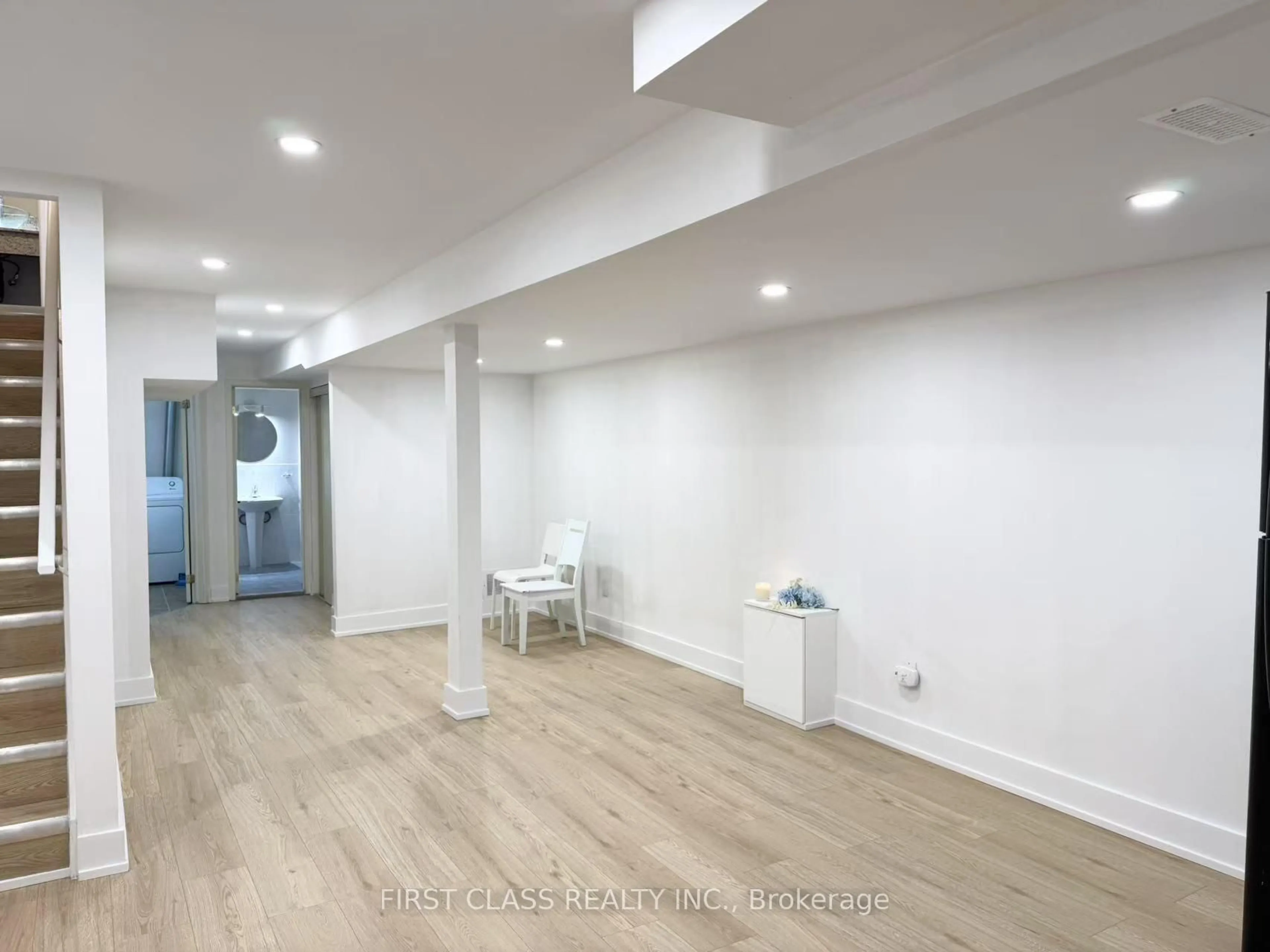 A pic of a room for 207 Bur Oak Ave, Markham Ontario L6C 2L6