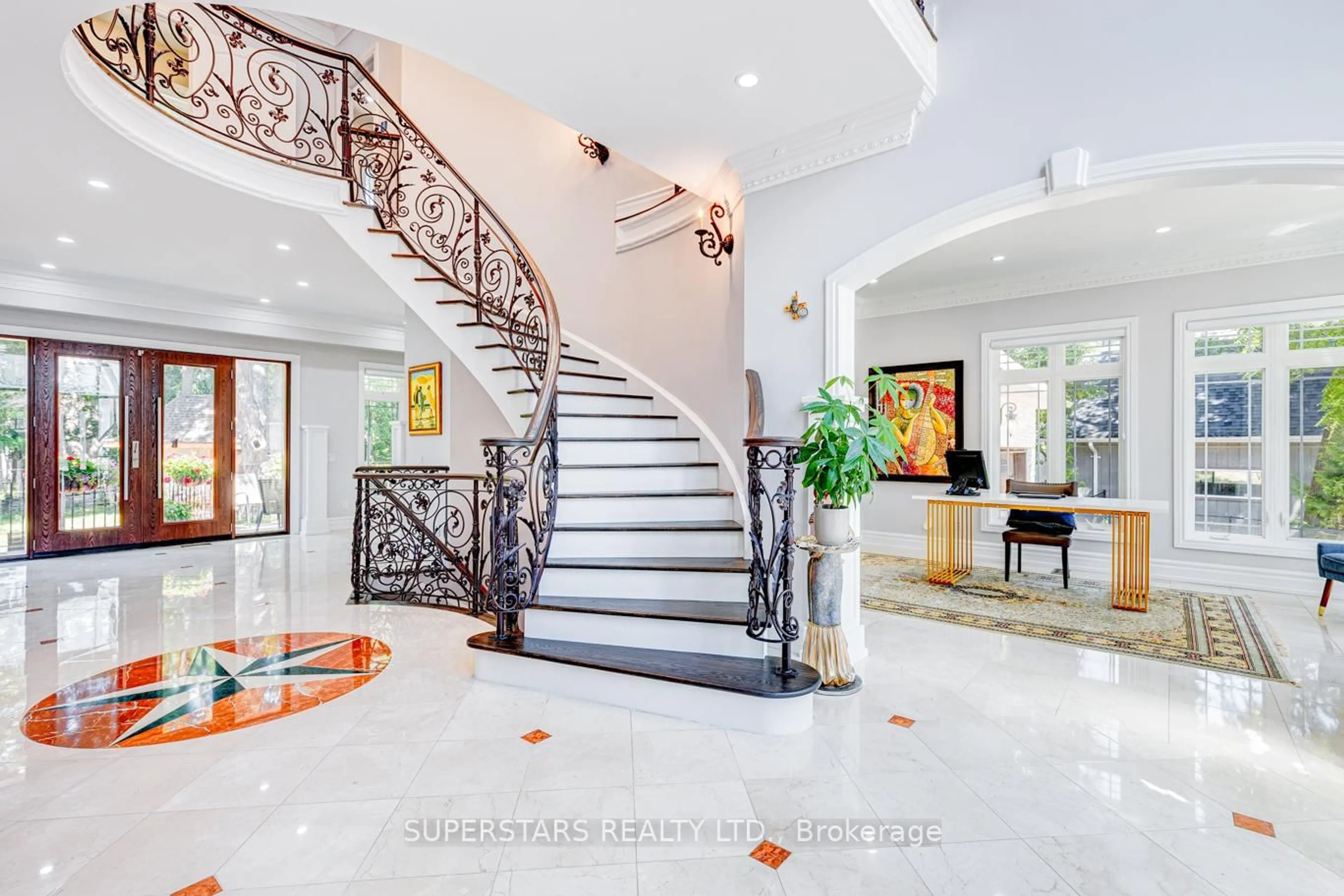 Indoor foyer for 43 Hughson Dr, Markham Ontario L3R 2T7