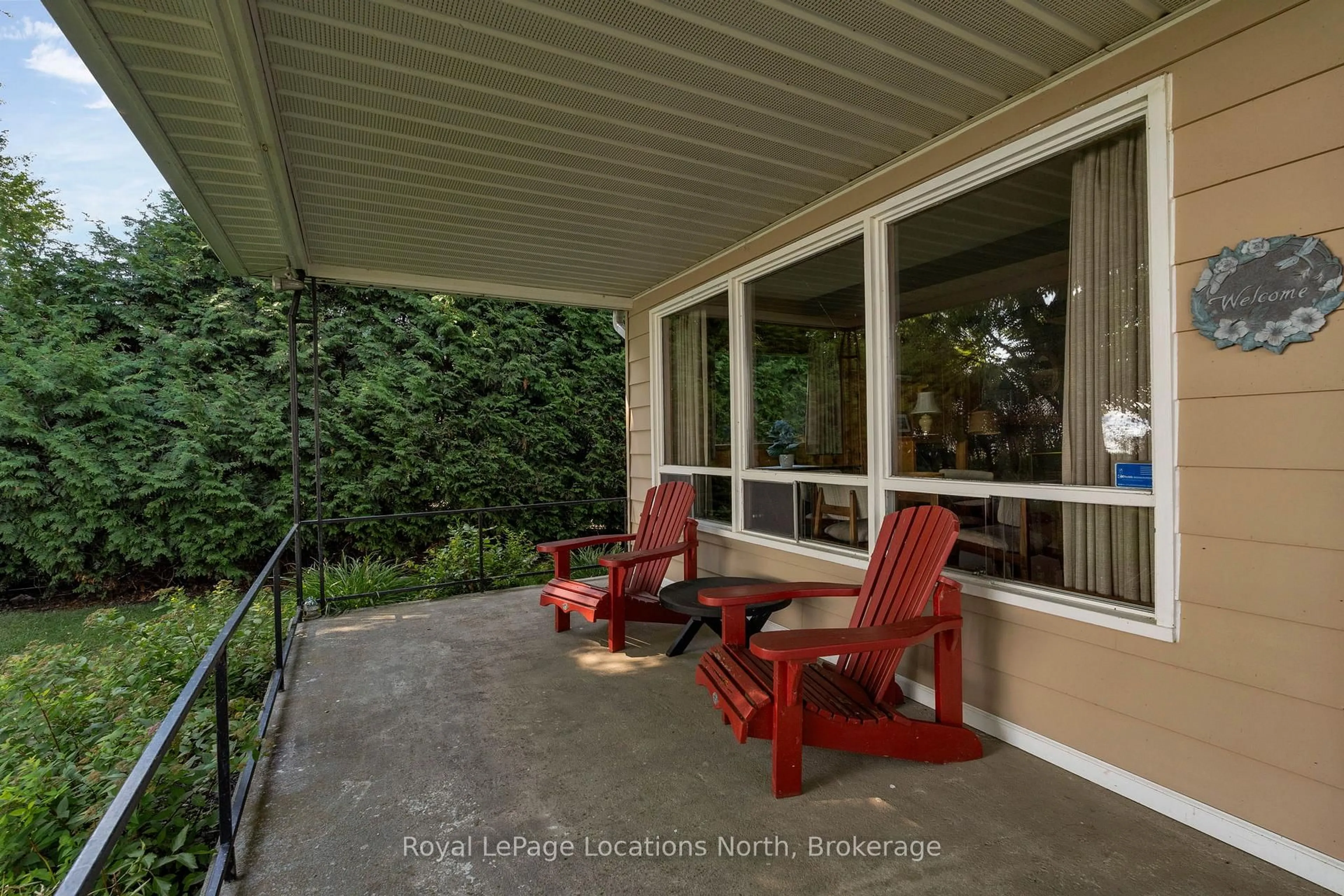 Patio, unknown for 297 Beach Rd, Innisfil Ontario L0L 1R0