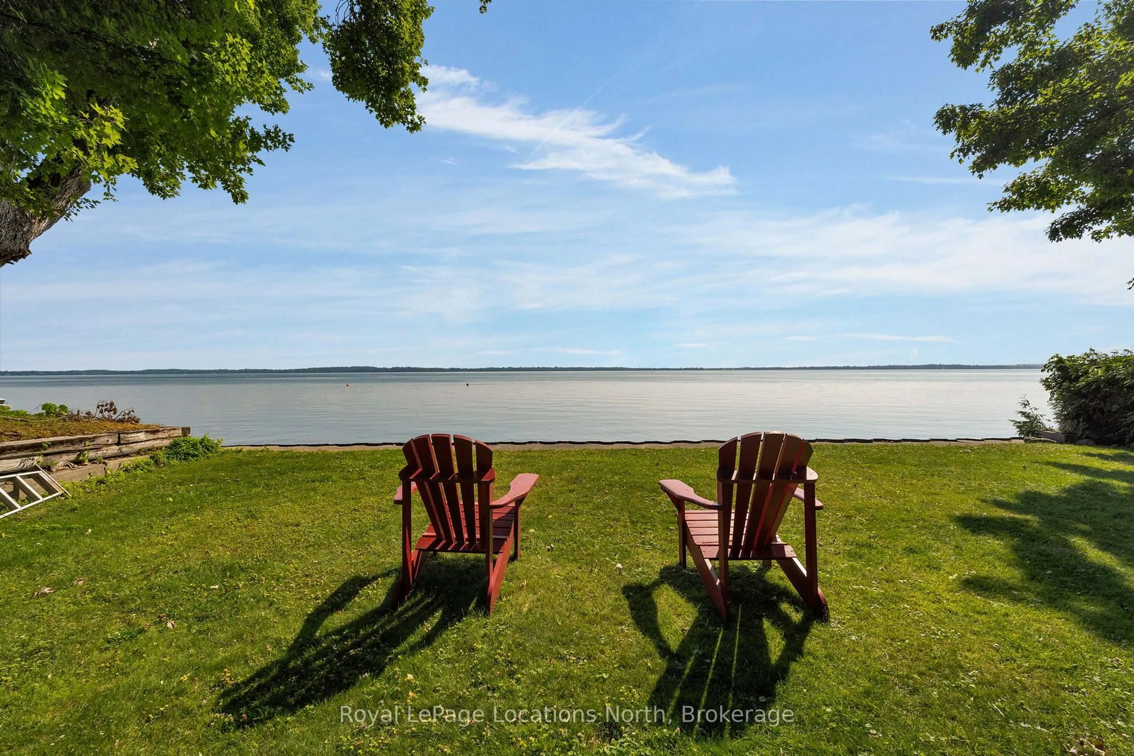 Patio, water/lake/river/ocean view for 297 Beach Rd, Innisfil Ontario L0L 1R0