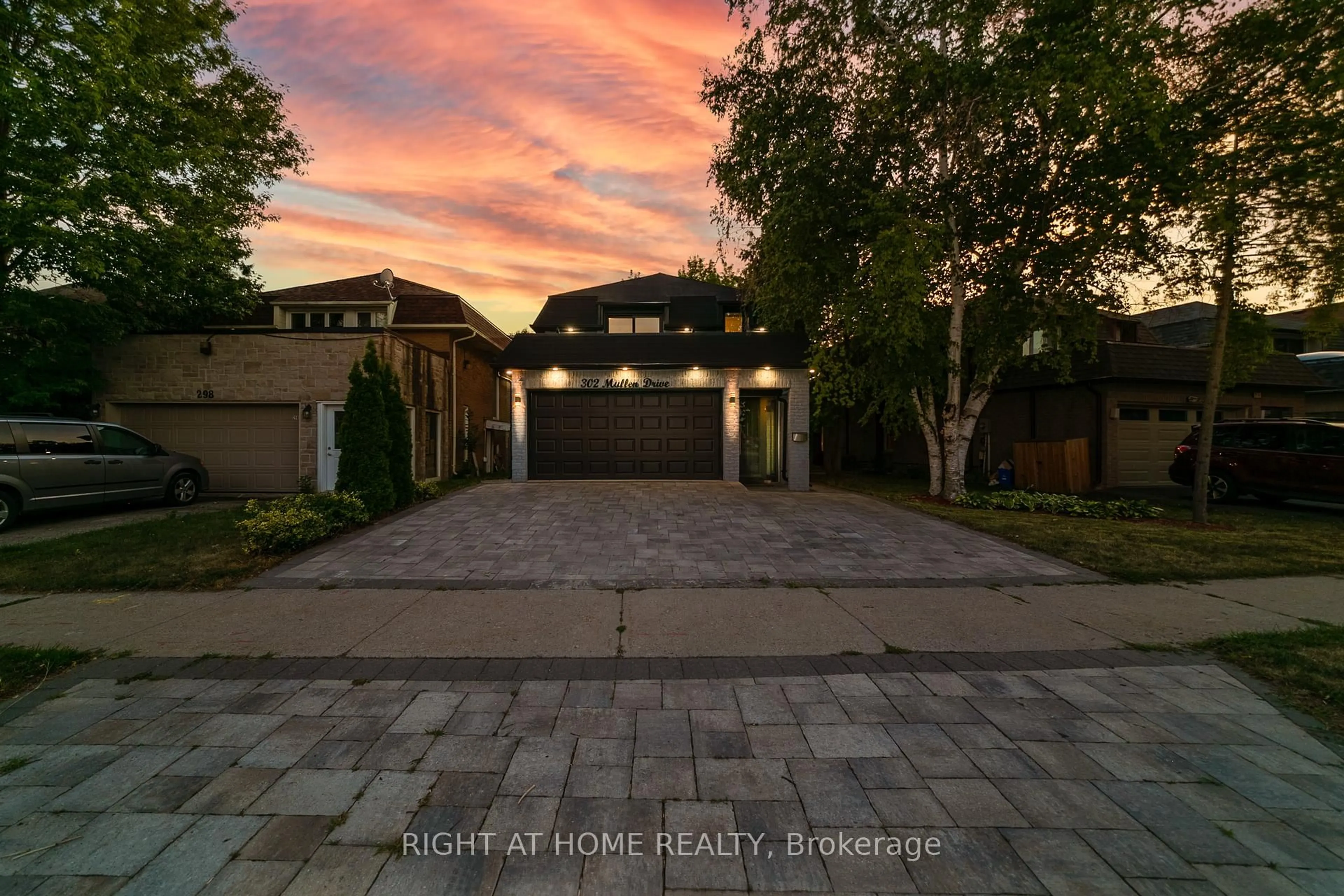 Unknown for 302 Mullen Dr, Vaughan Ontario L4J 2P2