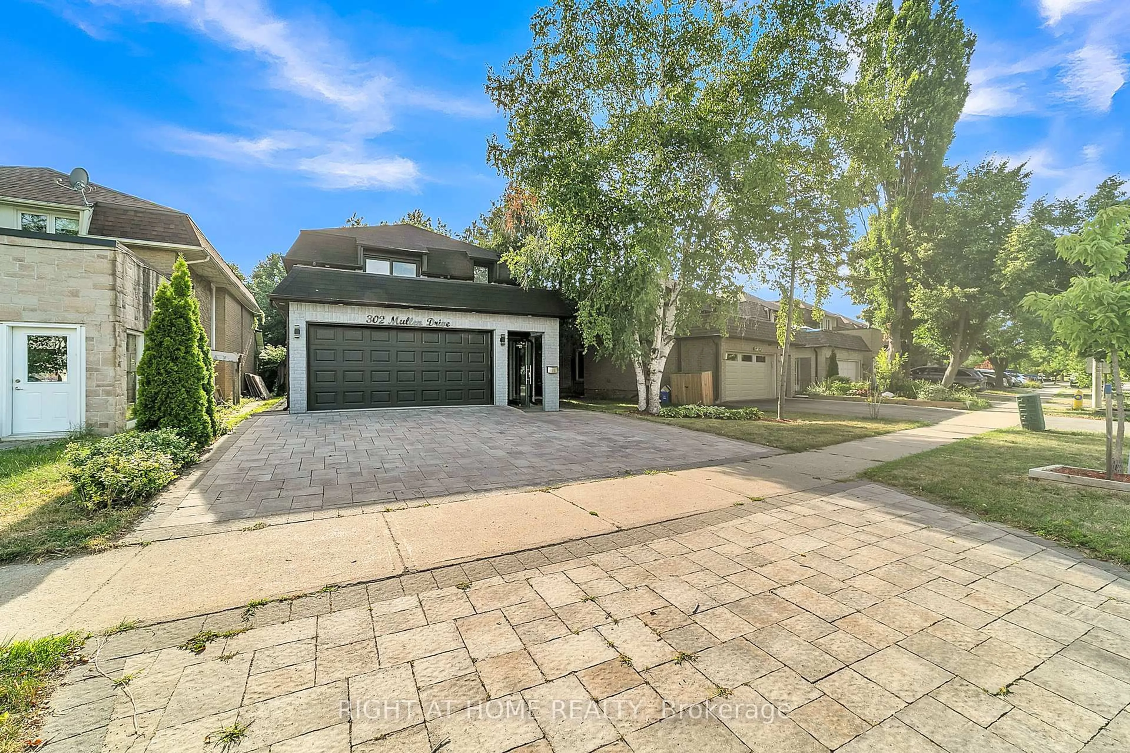 Unknown for 302 Mullen Dr, Vaughan Ontario L4J 2P2