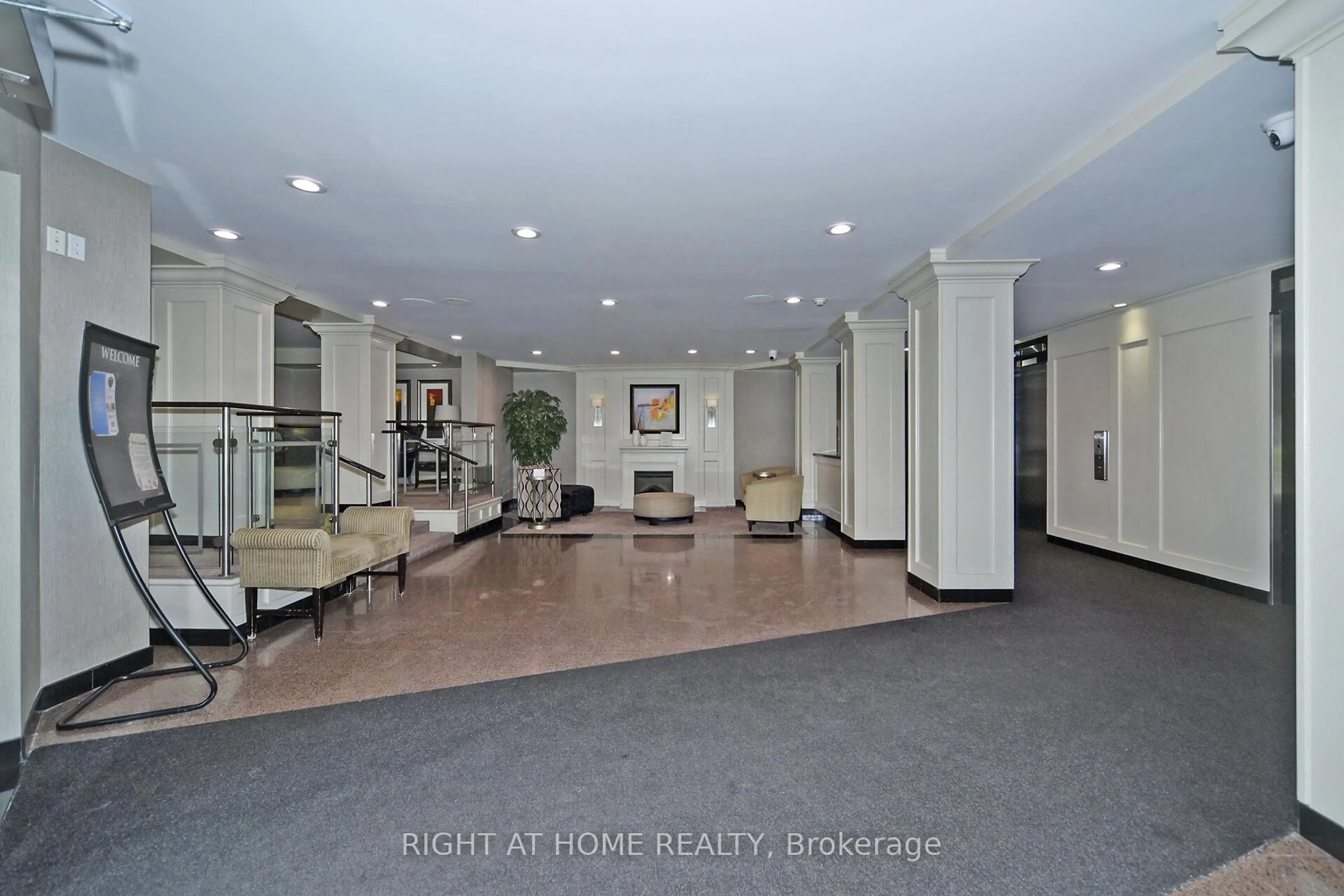 Lobby for 7440 Bathurst St #314, Vaughan Ontario L4J 7K8