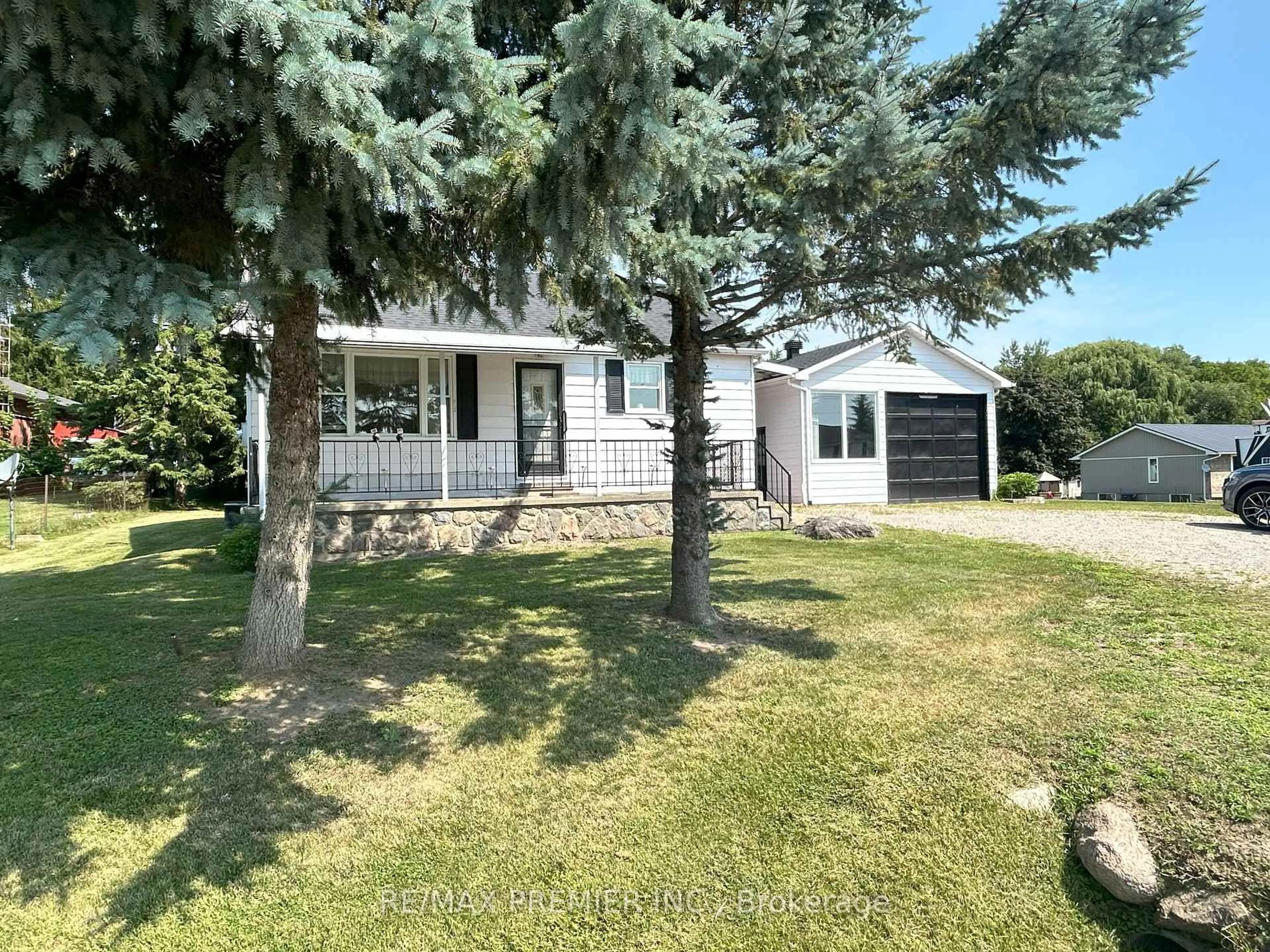 Home with vinyl exterior material, street for 5070 5th Line, New Tecumseth Ontario L0G 1W0