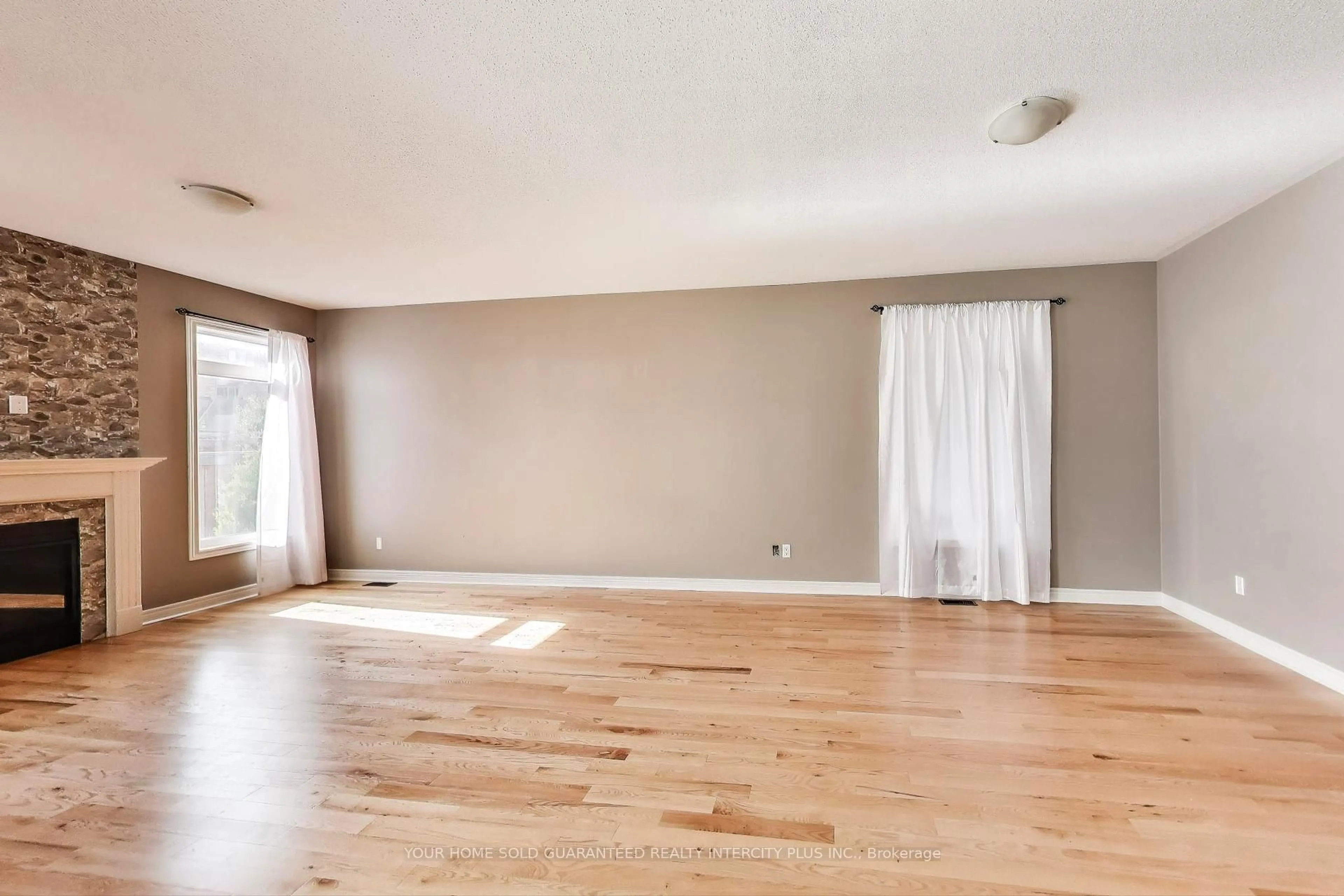 A pic of a room for 64 Barrow Ave, Bradford West Gwillimbury Ontario L3Z 0W1
