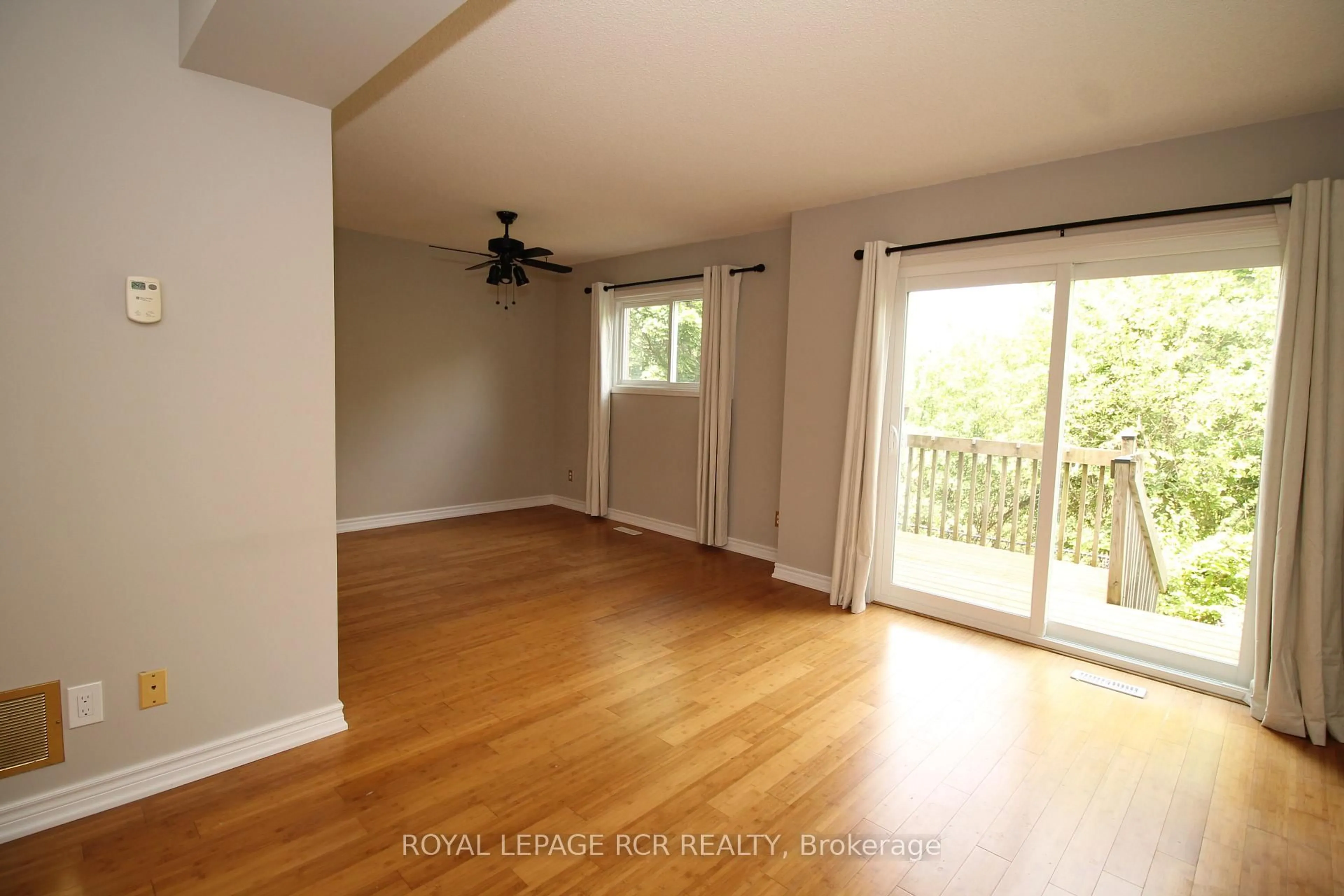 A pic of a room for 17 William Curtis Circ #2, Newmarket Ontario L3Y 8L7