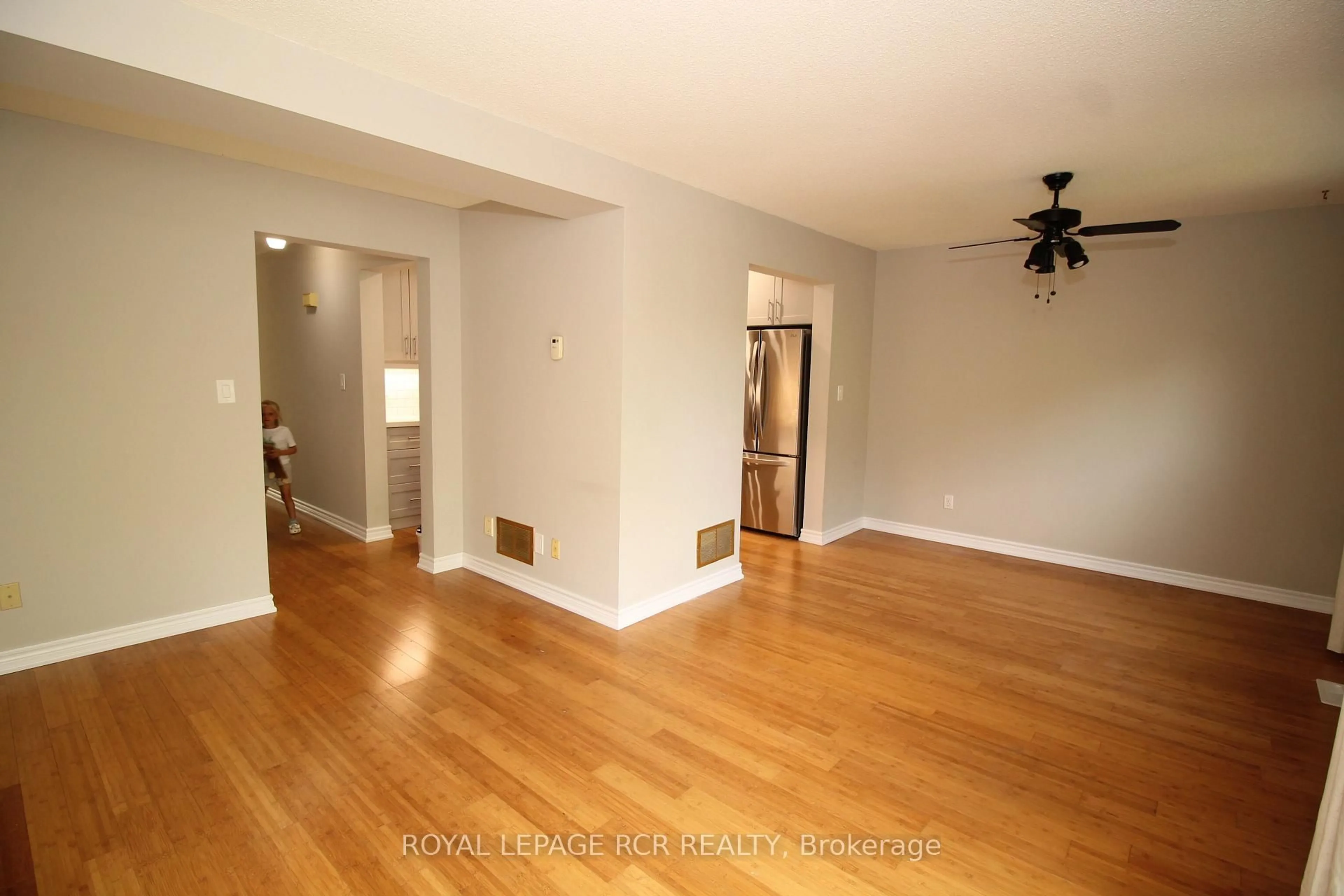 A pic of a room for 17 William Curtis Circ #2, Newmarket Ontario L3Y 8L7