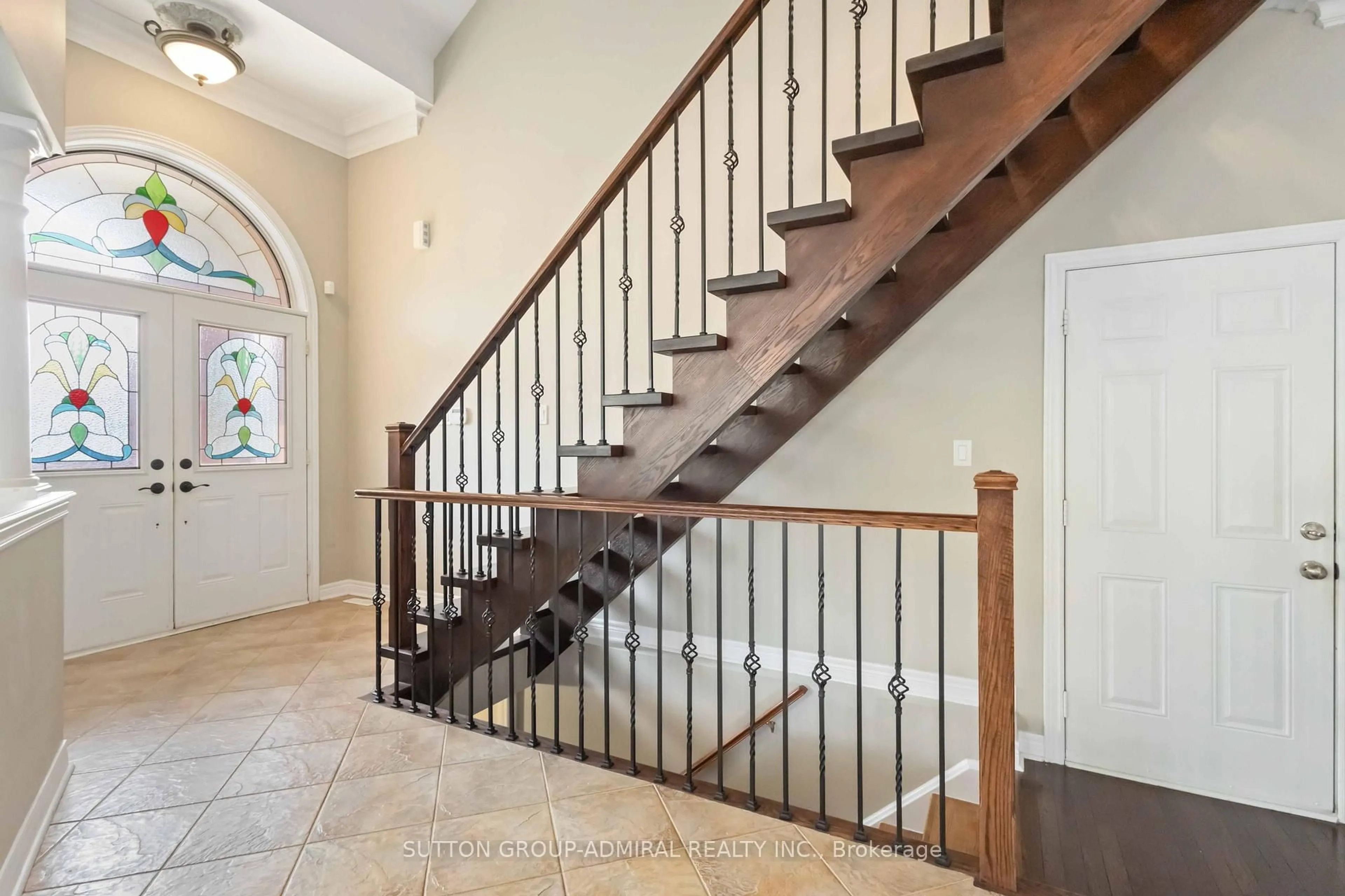Stairs for 24 Meadow Ridge Crt, Vaughan Ontario L6A 0C3