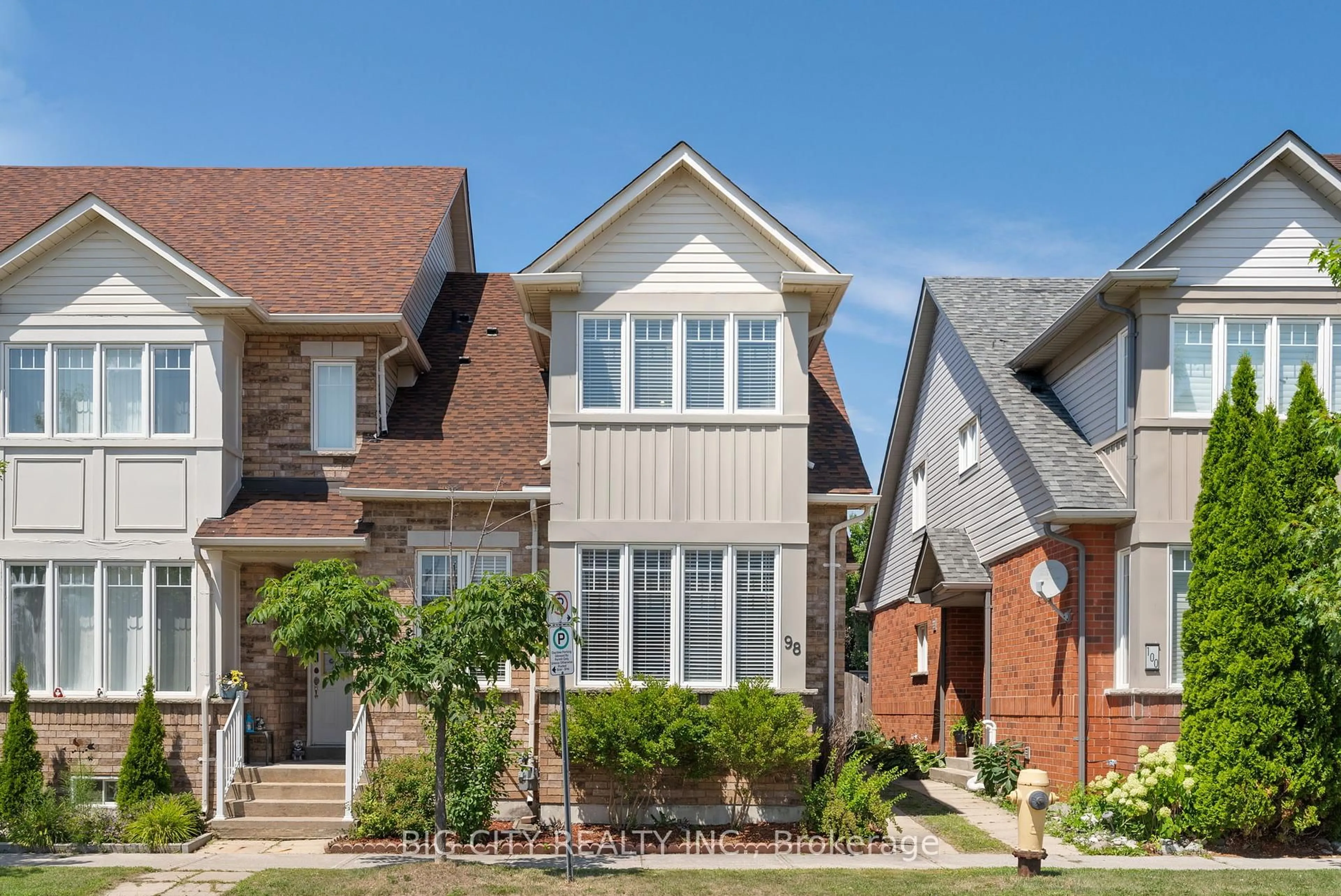 Home with brick exterior material, street for 98 Riverlands Ave, Markham Ontario L6B 1B6