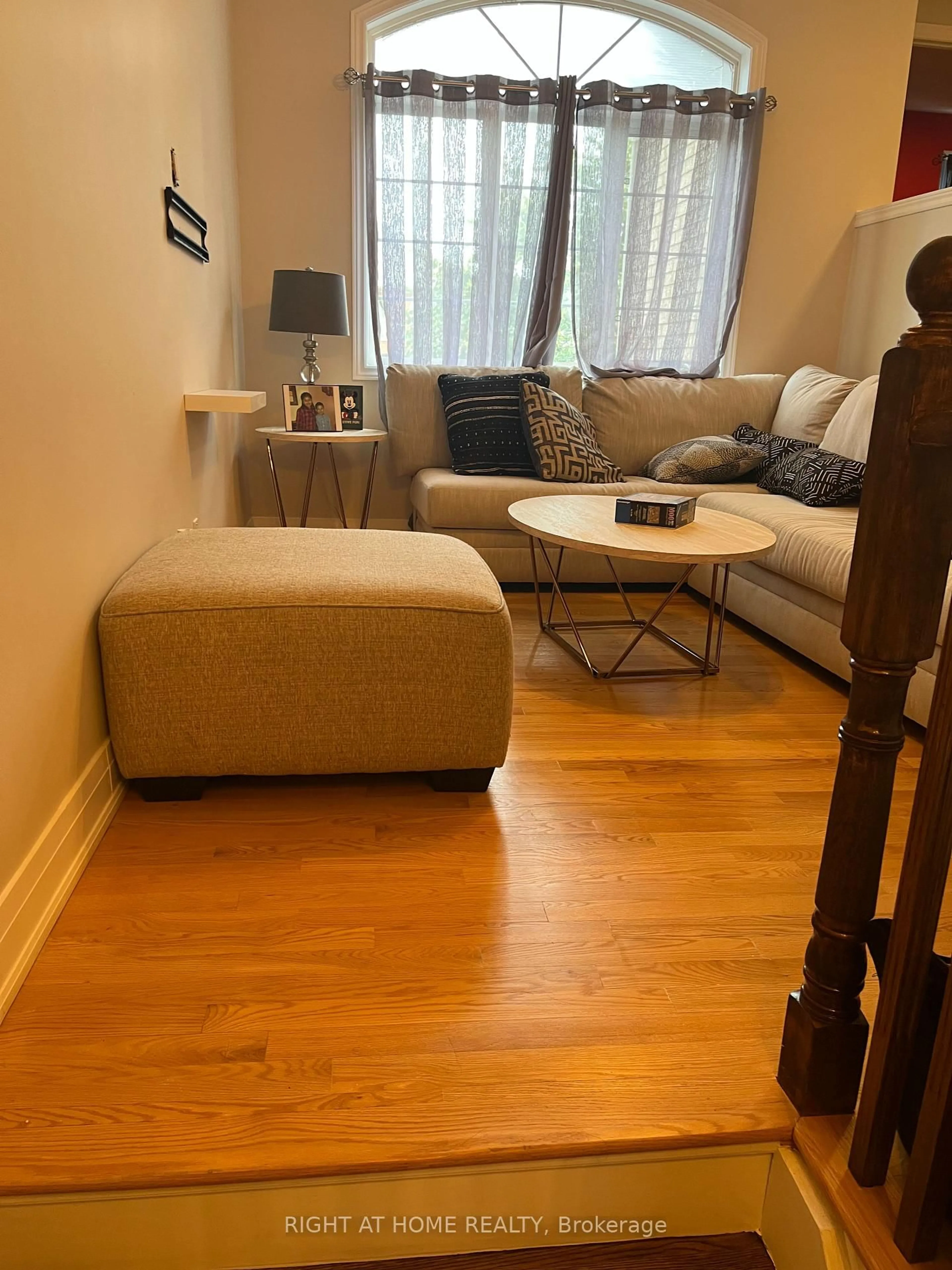 A pic of a room for 26 Bluewater Tr, Vaughan Ontario L6A 3G5