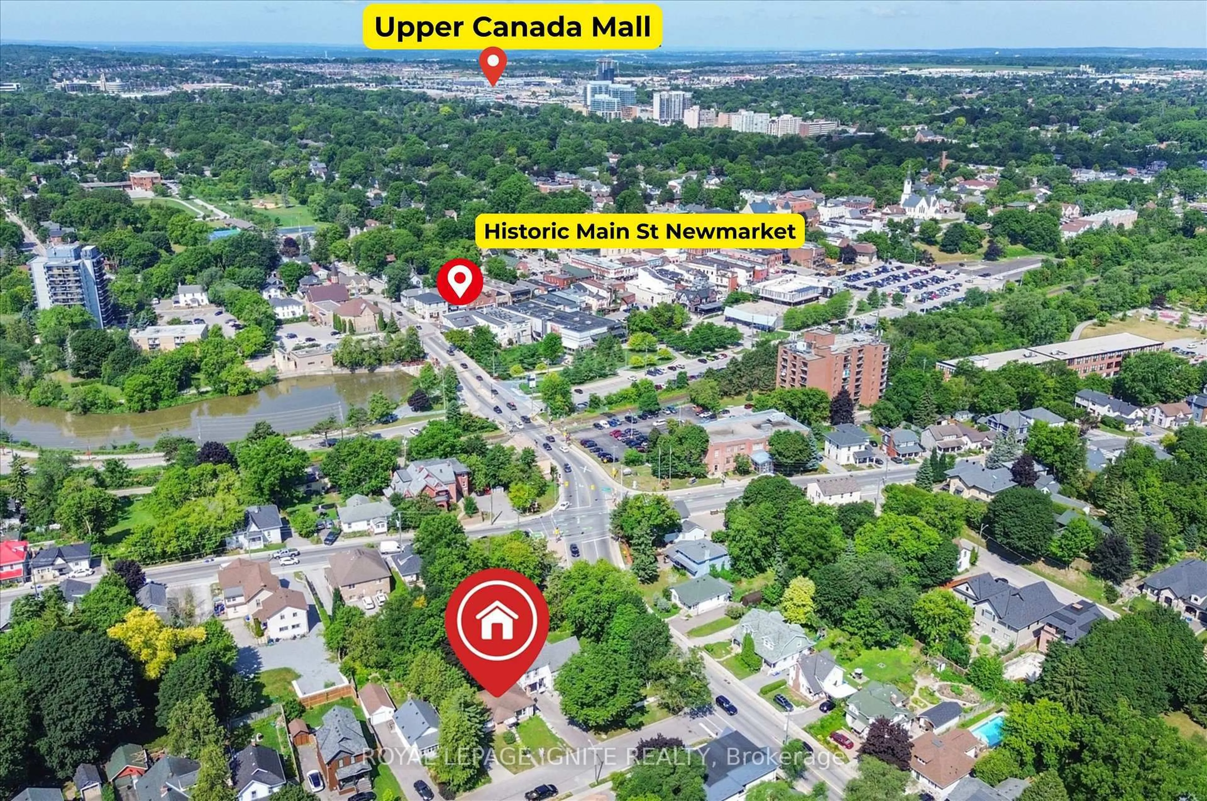 A pic from outside/outdoor area/front of a property/back of a property/a pic from drone, street for 274 Court St, Newmarket Ontario L3Y 3S5