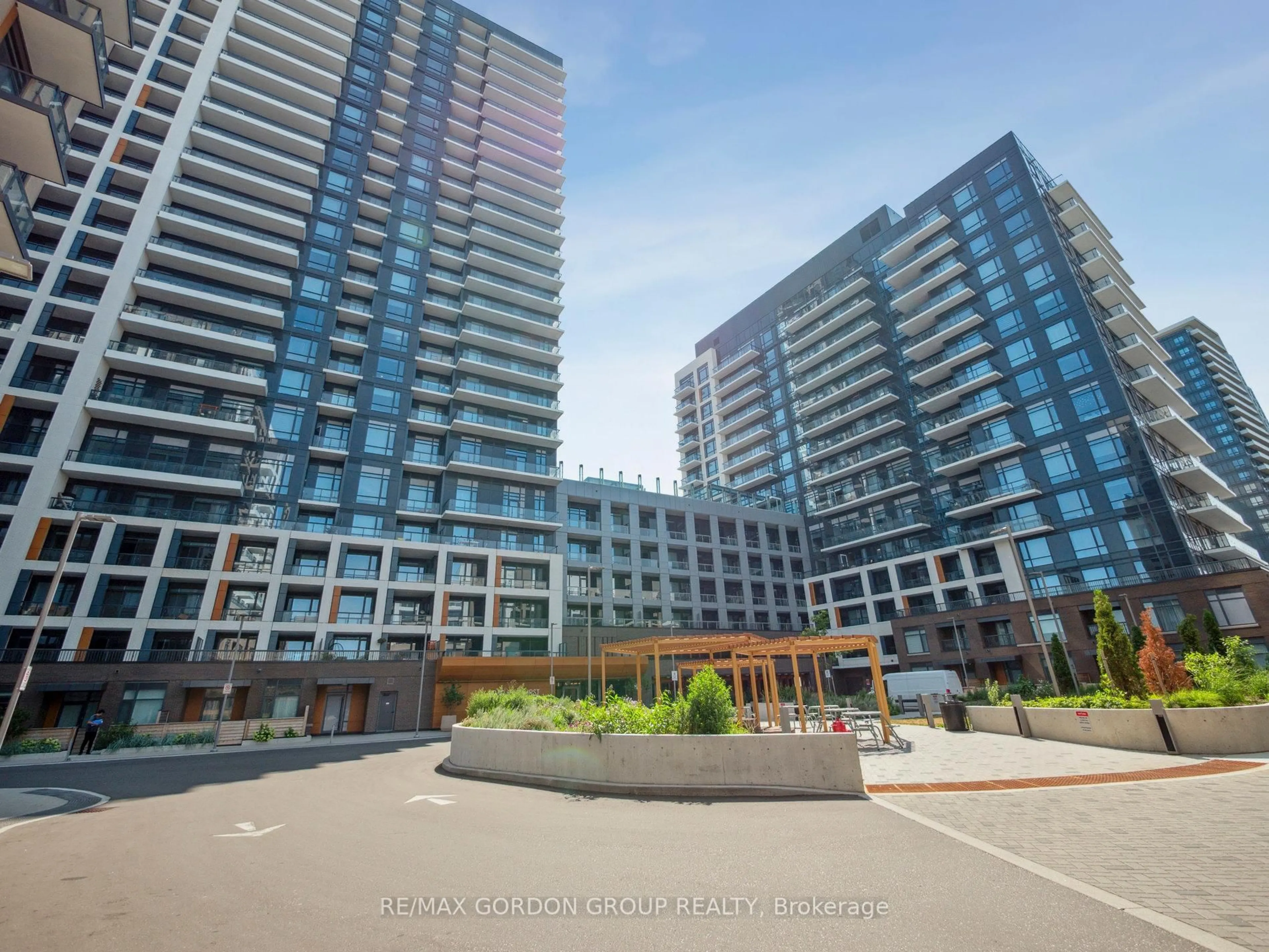 Unknown for 7950 Bathurst St #1802, Vaughan Ontario L4J 0L4