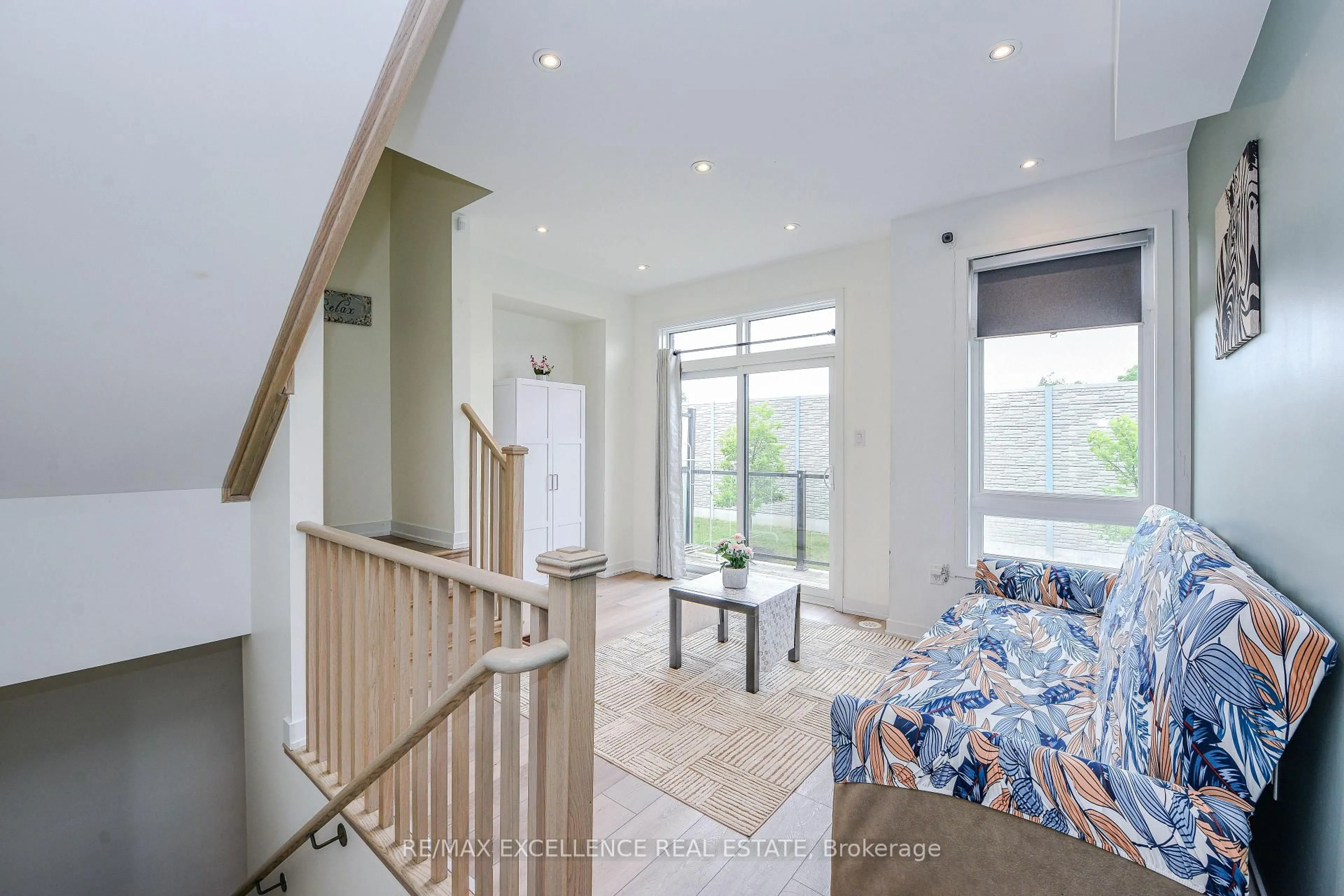 Indoor foyer for 118 Dalhousie St, Vaughan Ontario L4L 0L7