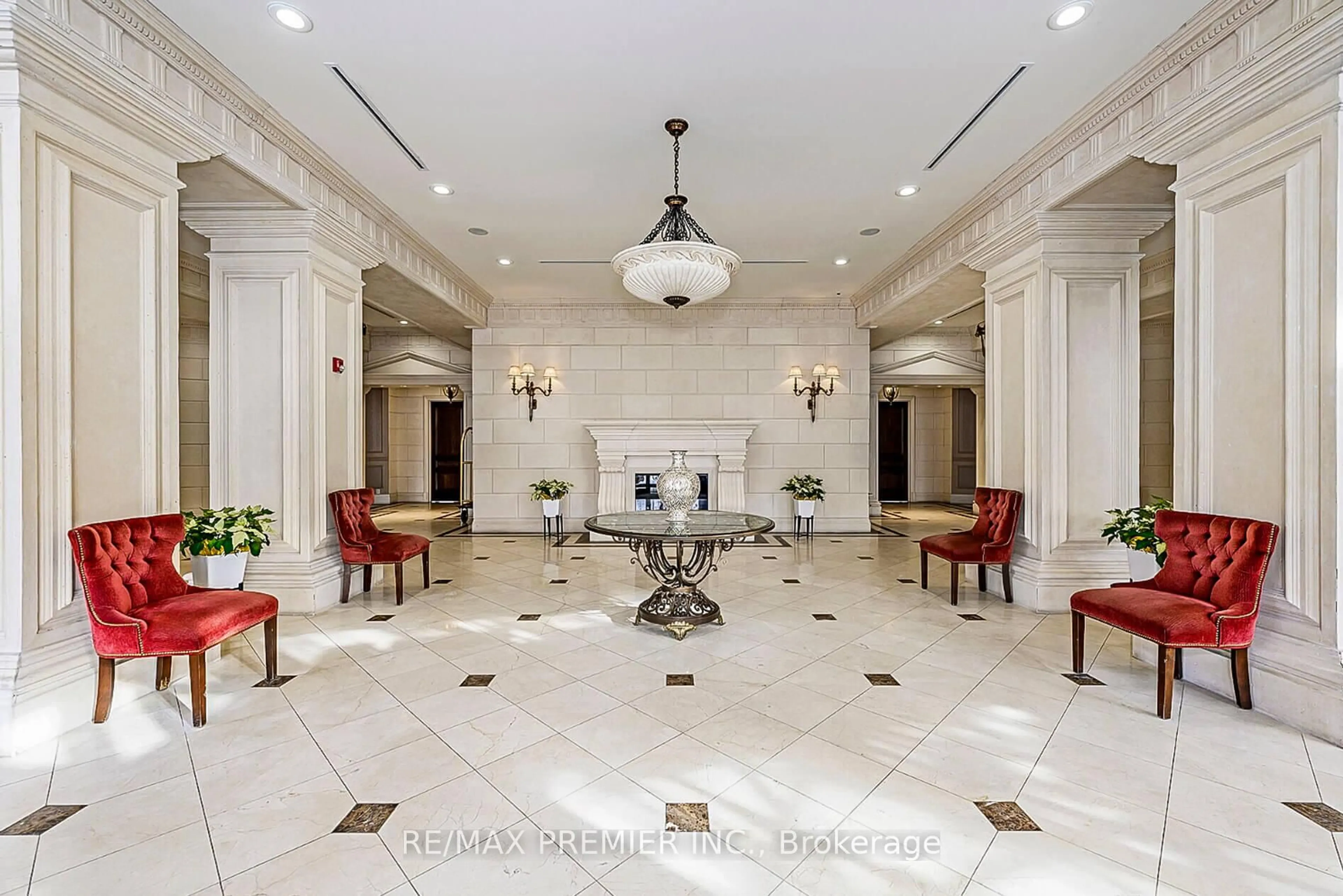Lobby for 9225 Jane St #309, Vaughan Ontario L6A 0J7