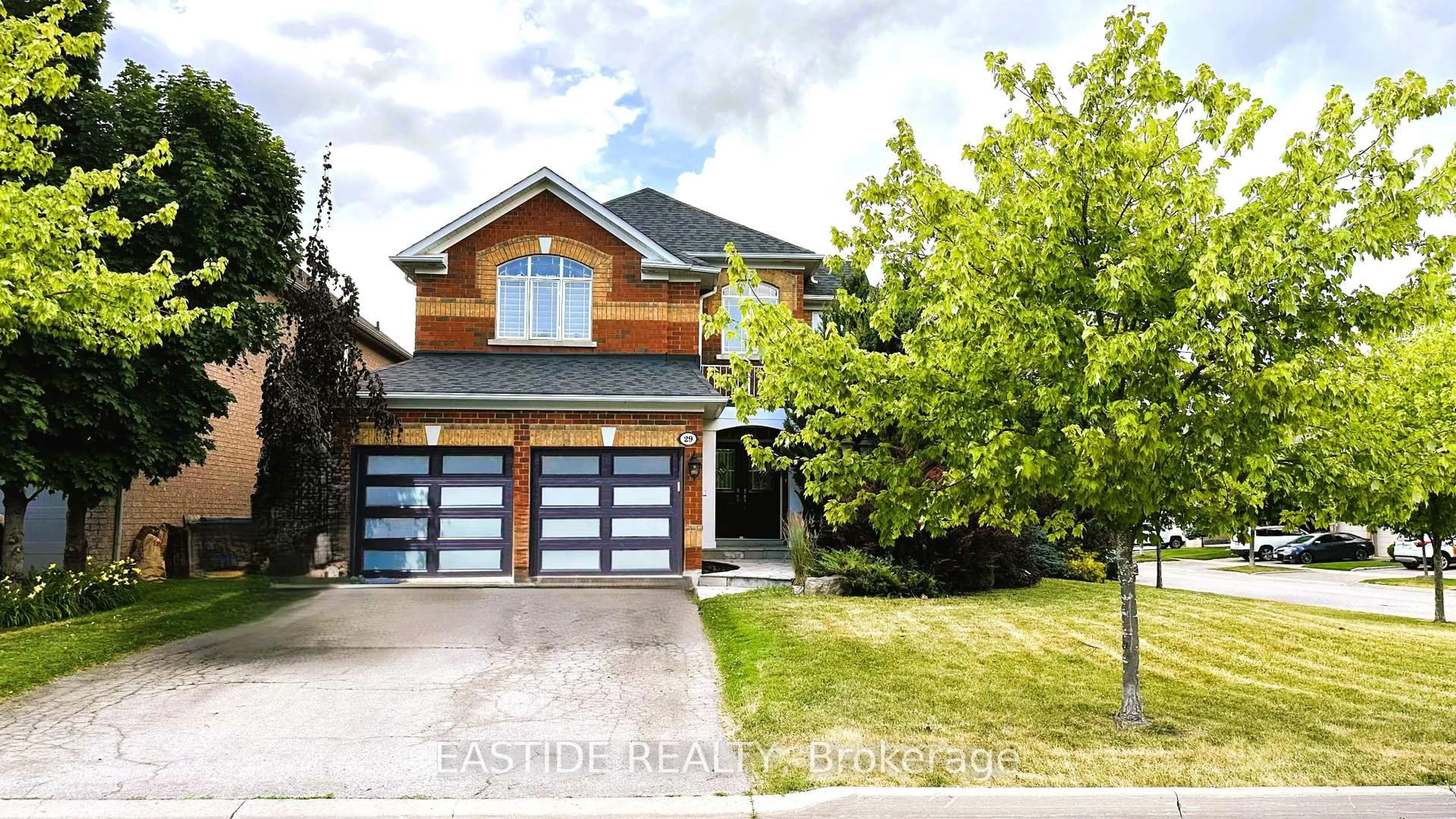 Home with brick exterior material, street for 29 Wolfson Cres, Richmond Hill Ontario L4E 4N9