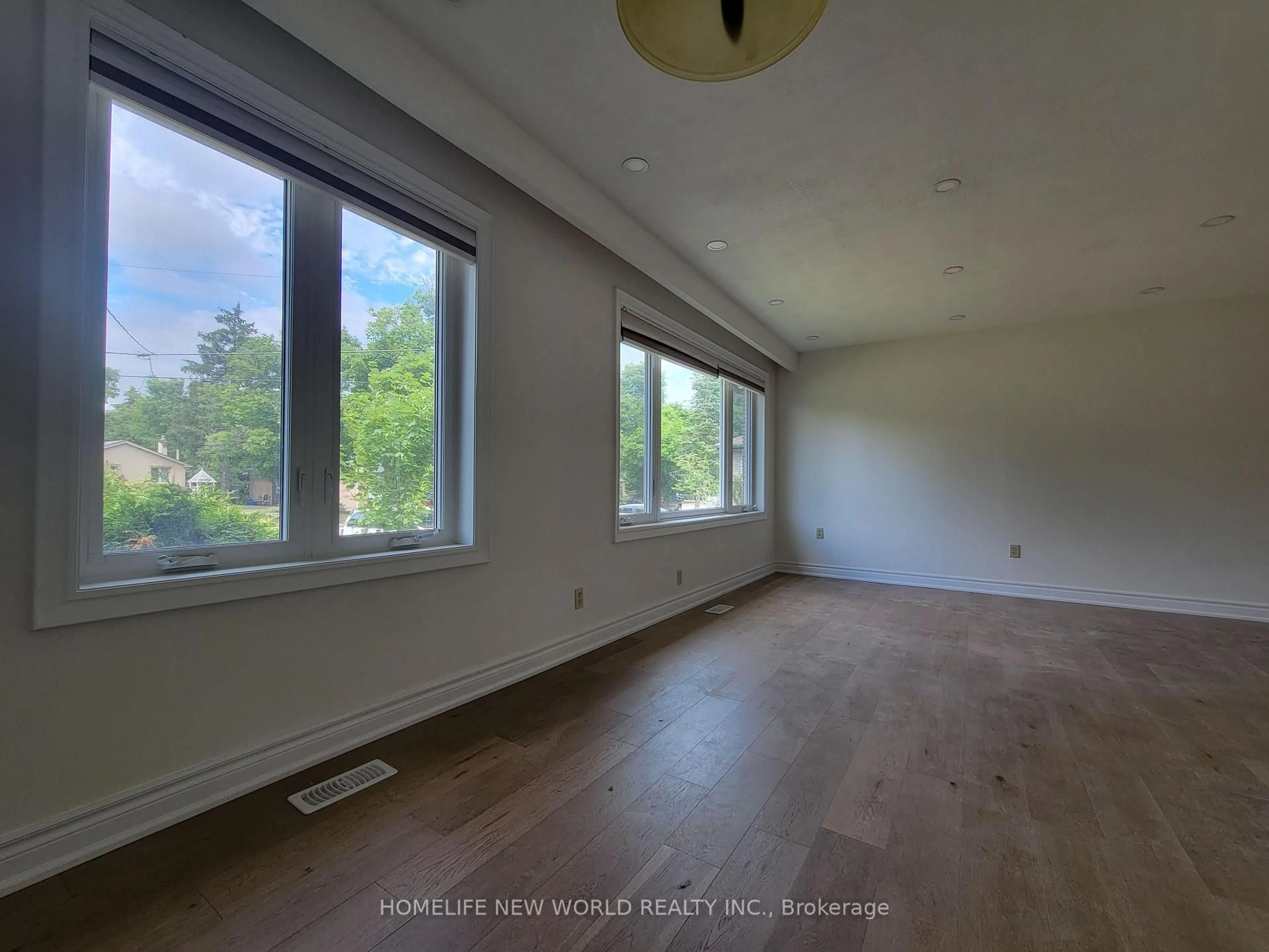 A pic of a room for 382 Allgood St, Richmond Hill Ontario L4C 2Z2