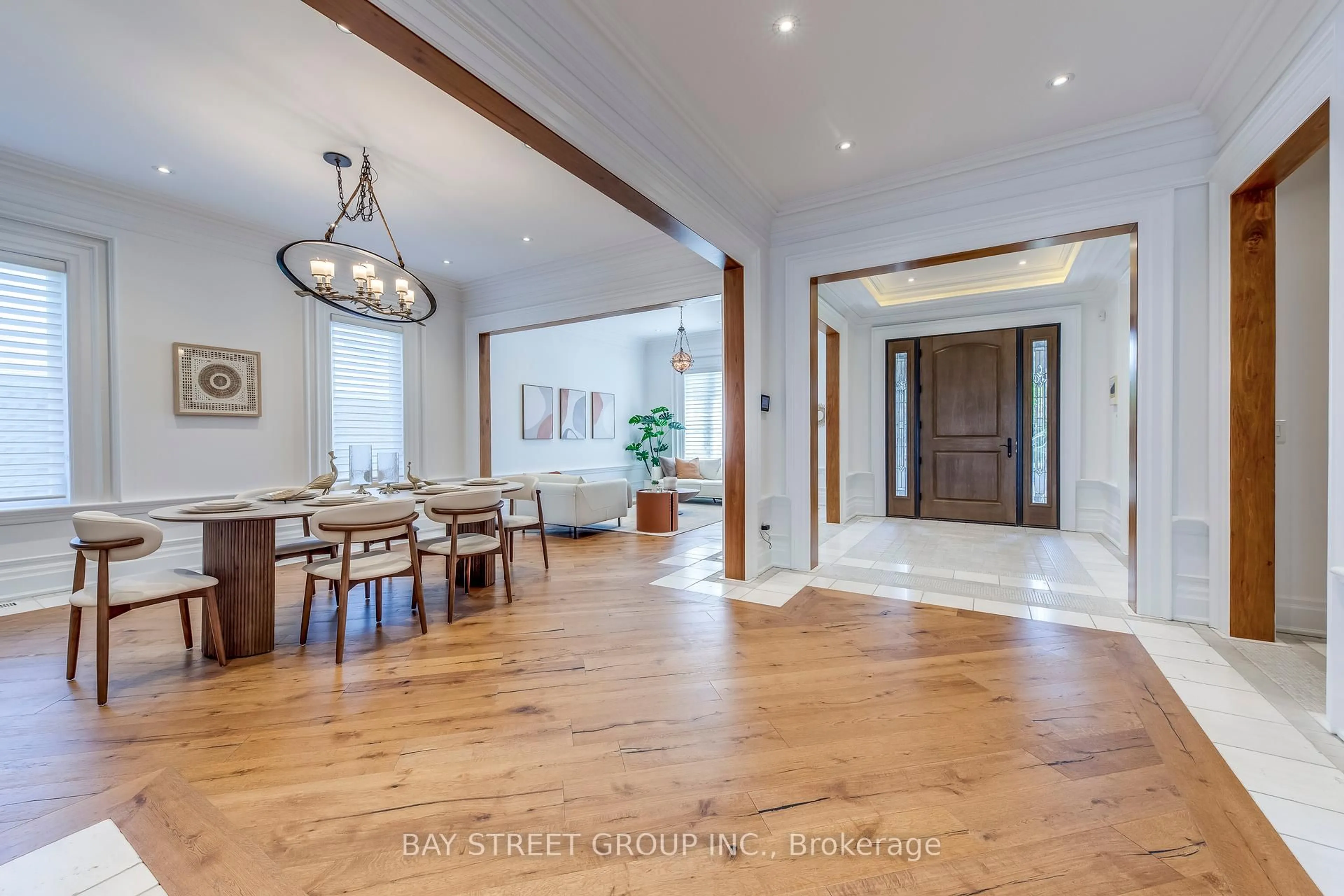 Unknown for 132 Crestwood Rd, Vaughan Ontario L4J 1A6