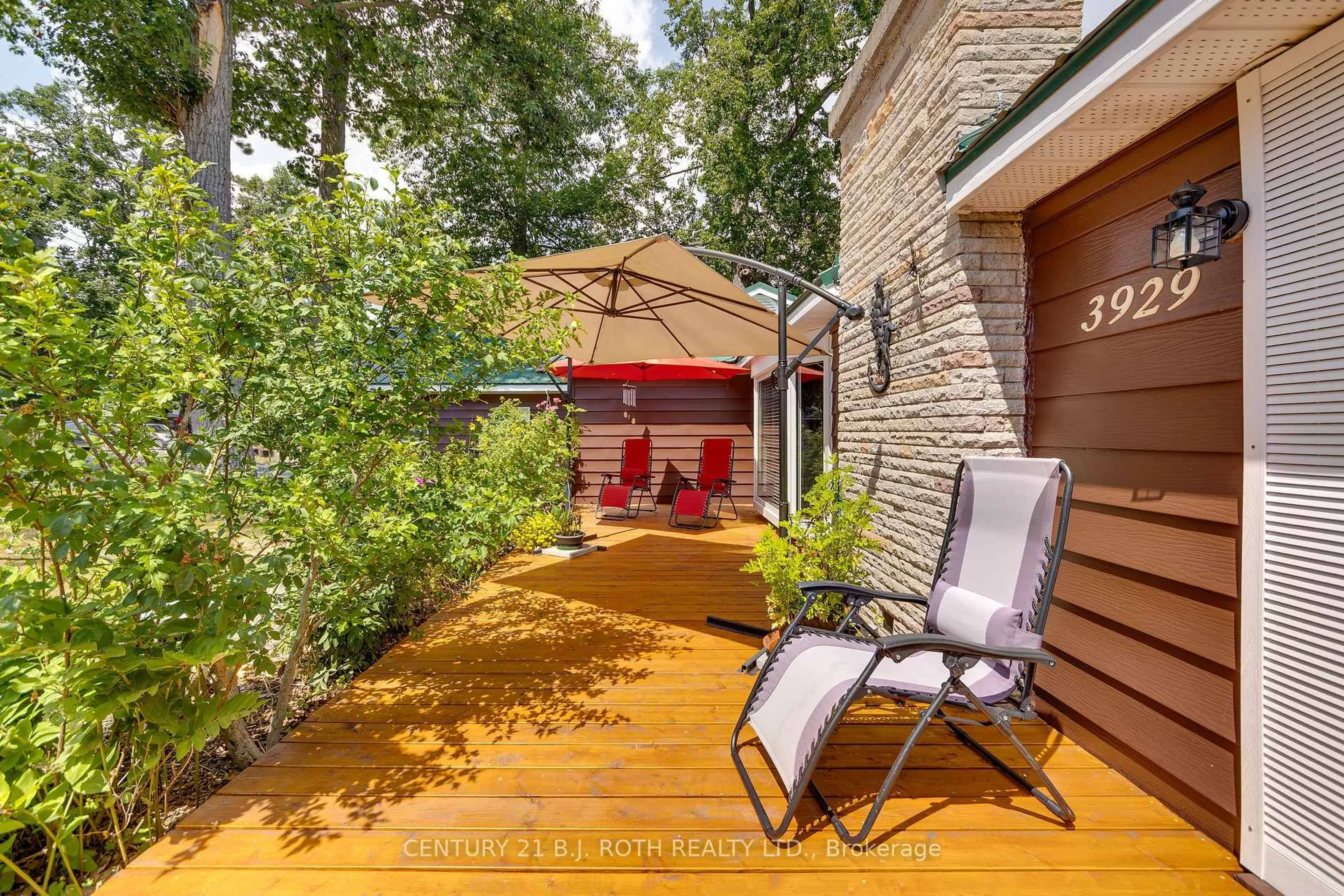 Patio, unknown for 3929 Alderly Ave, Innisfil Ontario L9S 2M2