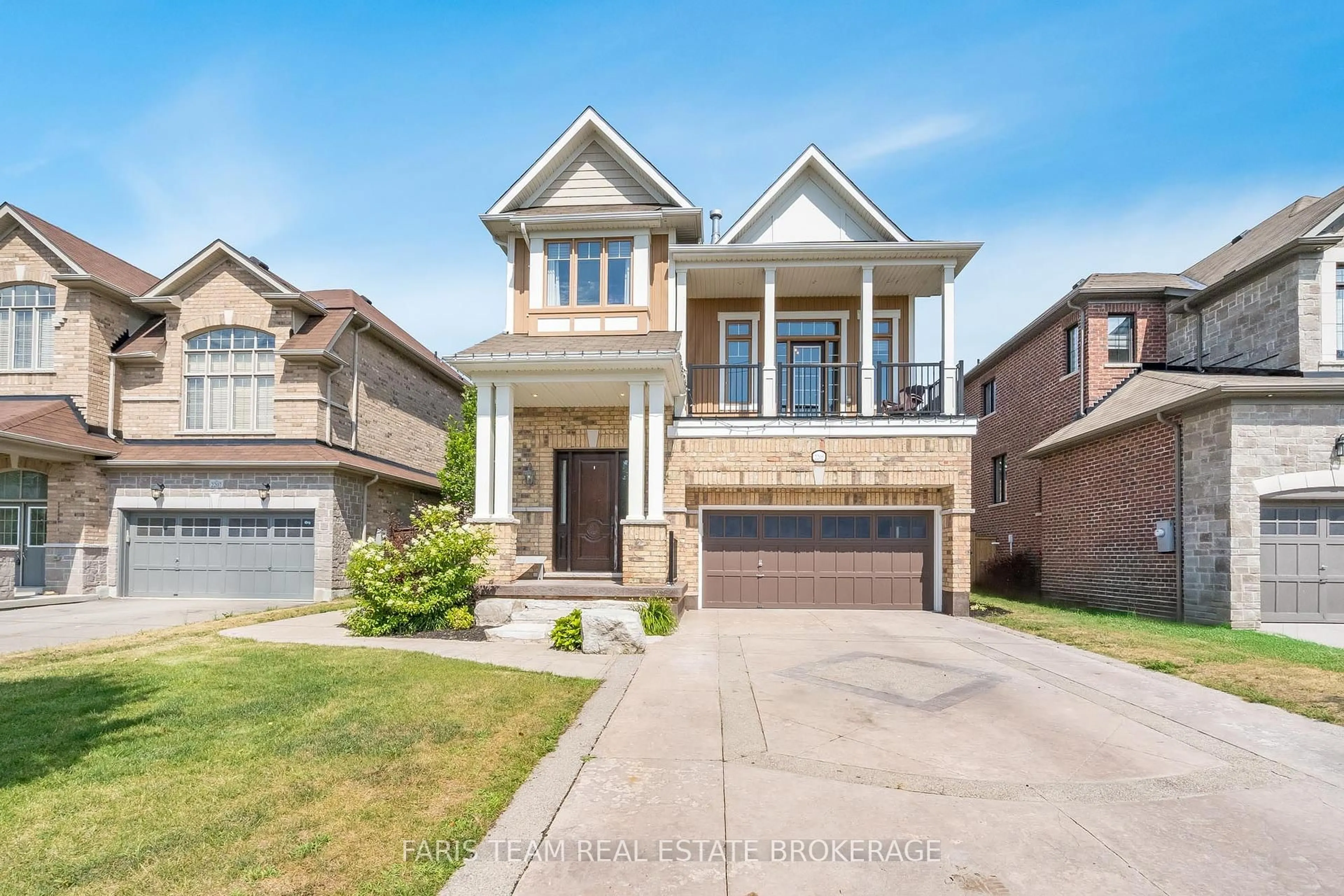 Home with brick exterior material, street for 2205 Adullam Ave, Innisfil Ontario L9S 2B2