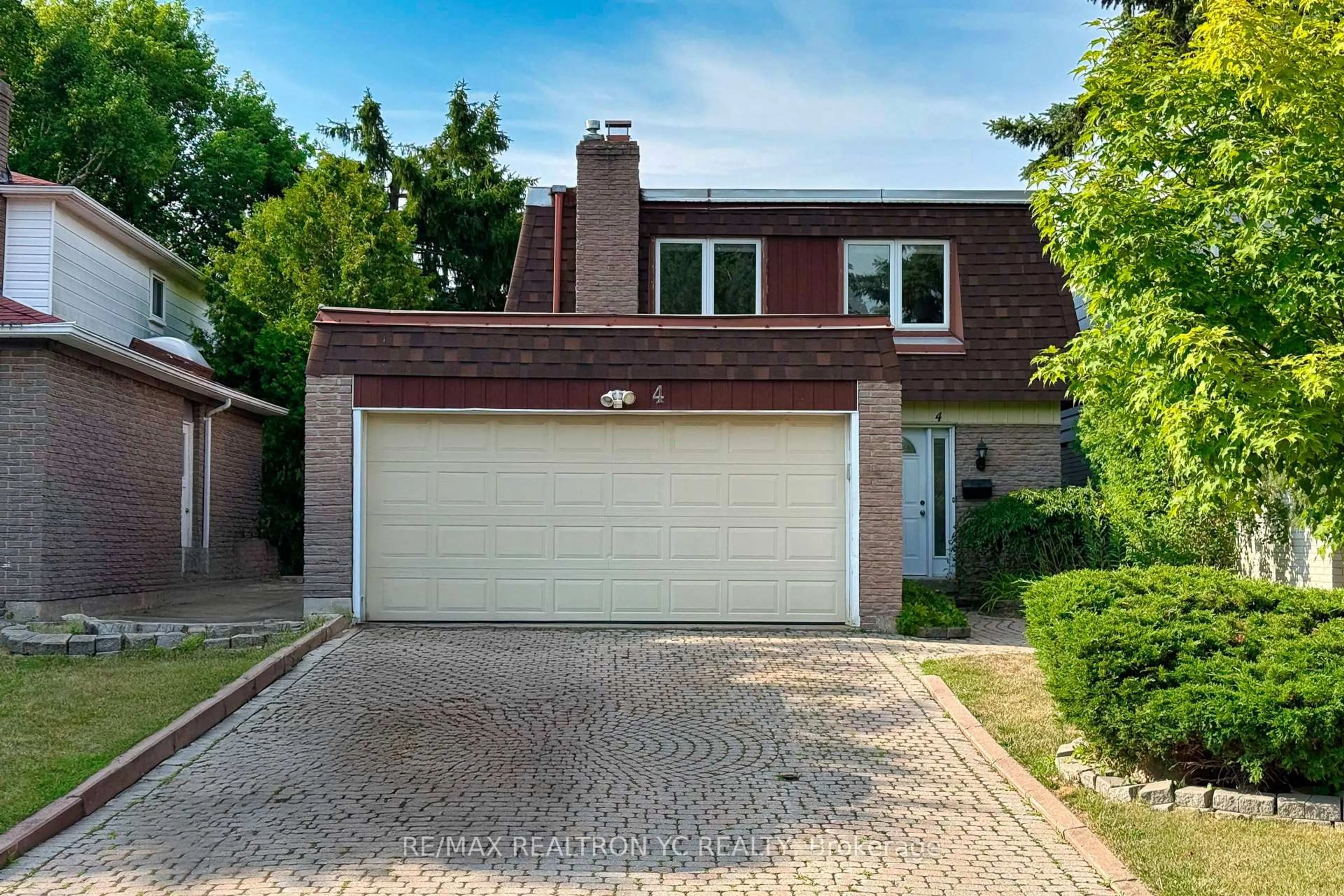 Home with brick exterior material, street for 4 Dersingham Cres, Markham Ontario L3T 4E7