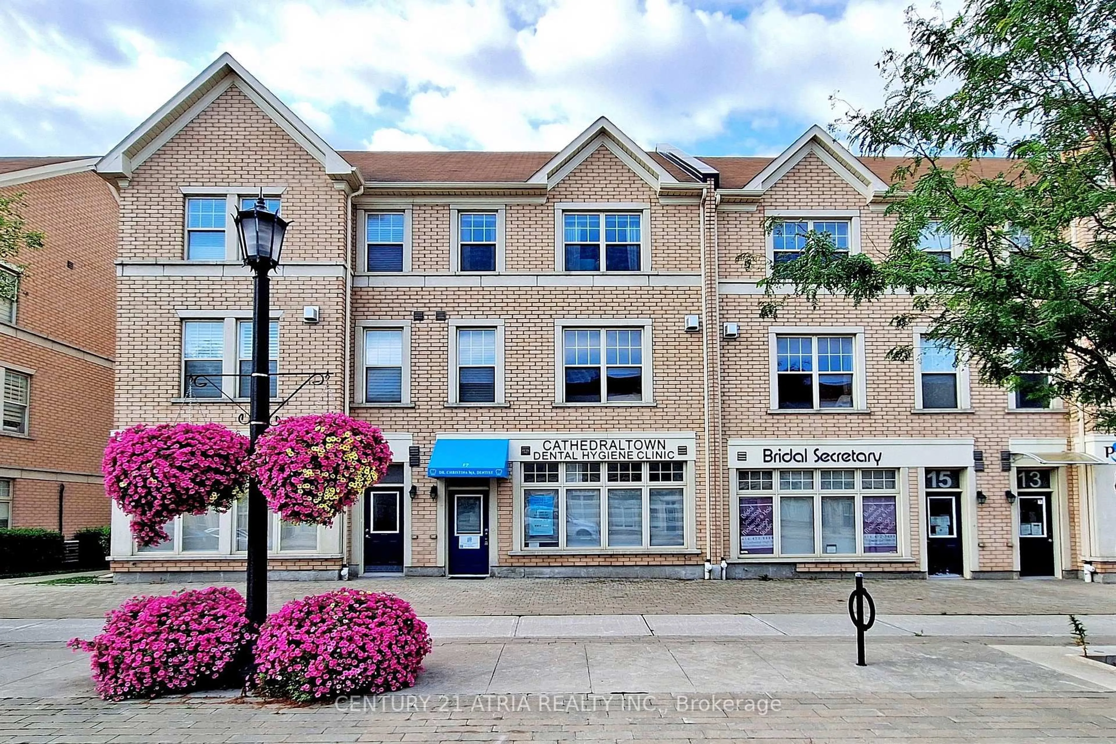 Unknown for 17 Cathedral High St, Markham Ontario L6C 0P1