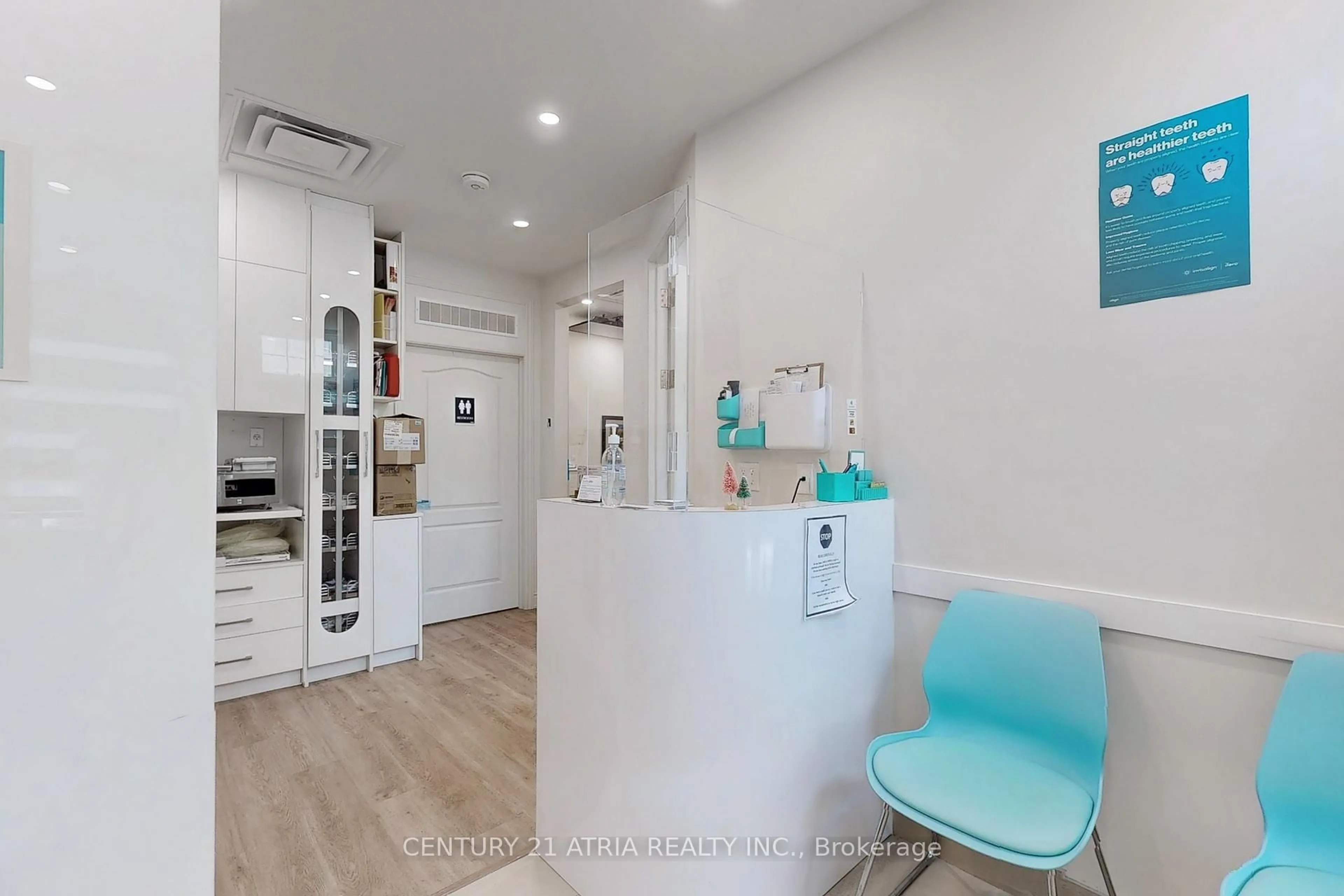 Unknown for 17 Cathedral High St, Markham Ontario L6C 0N9
