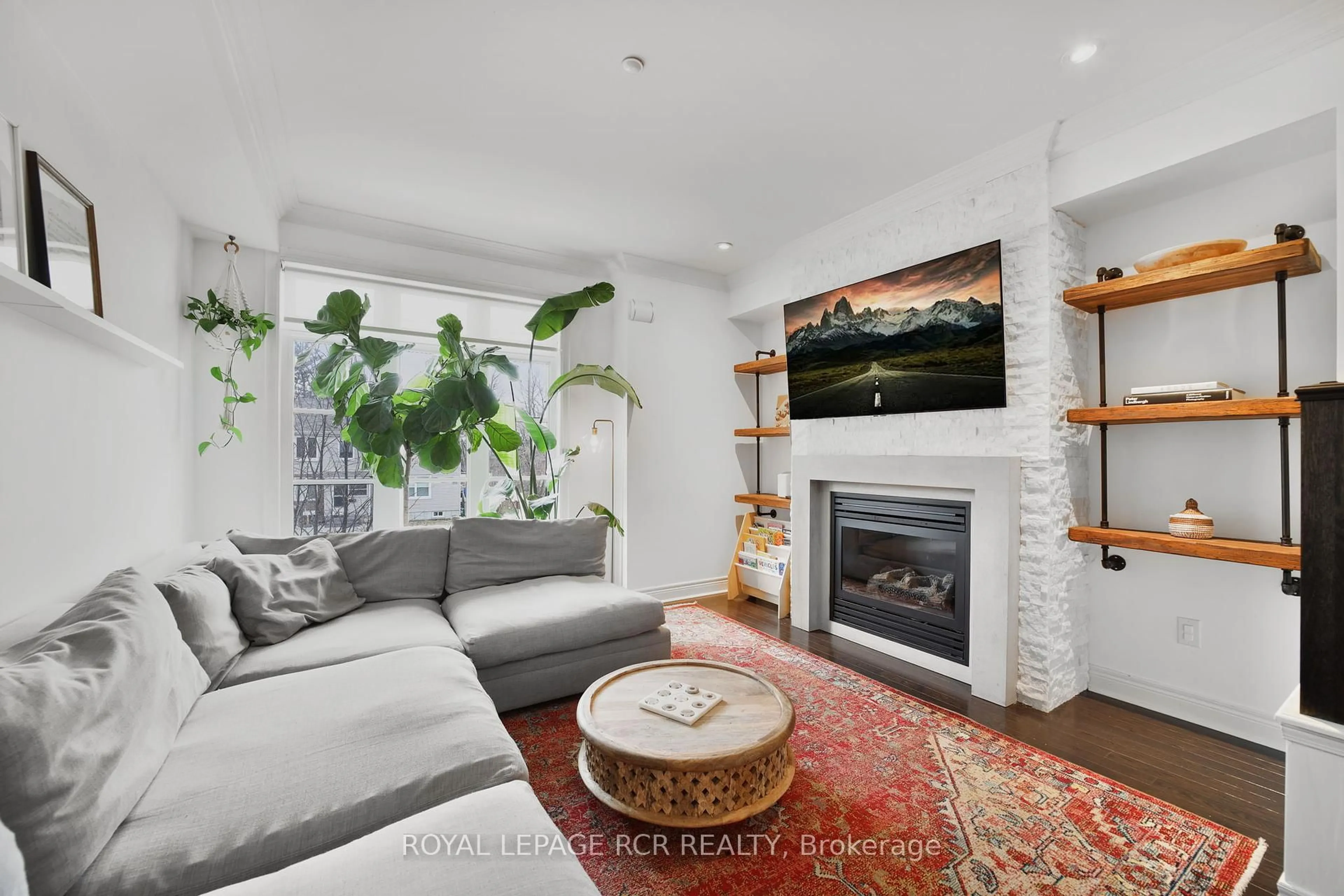 Living room with furniture, unknown for 8343 Kipling Ave, Vaughan Ontario L4L 2A7