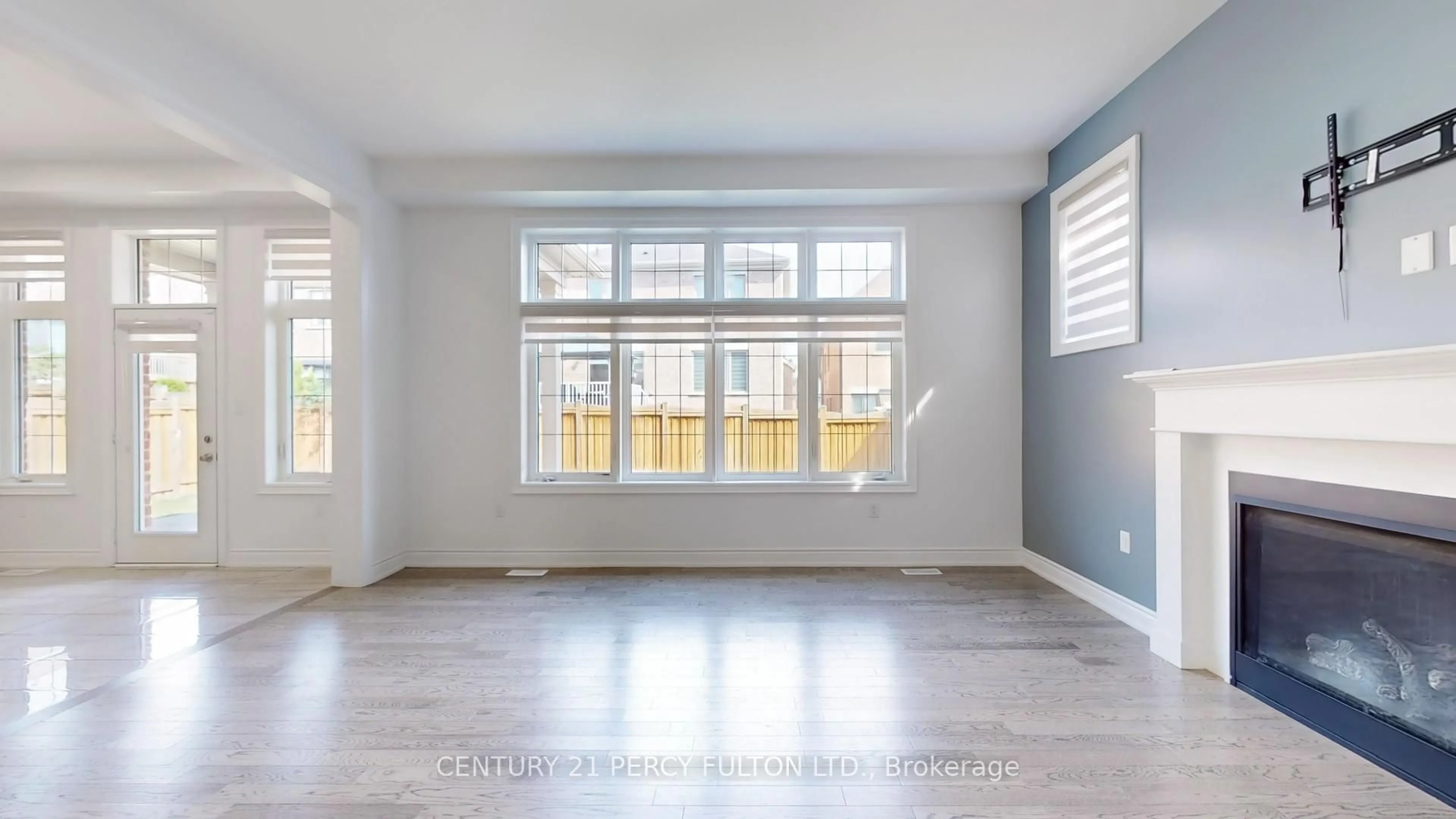 A pic of a room for 14 Meadow Green Crt, Vaughan Ontario L4H 4V4
