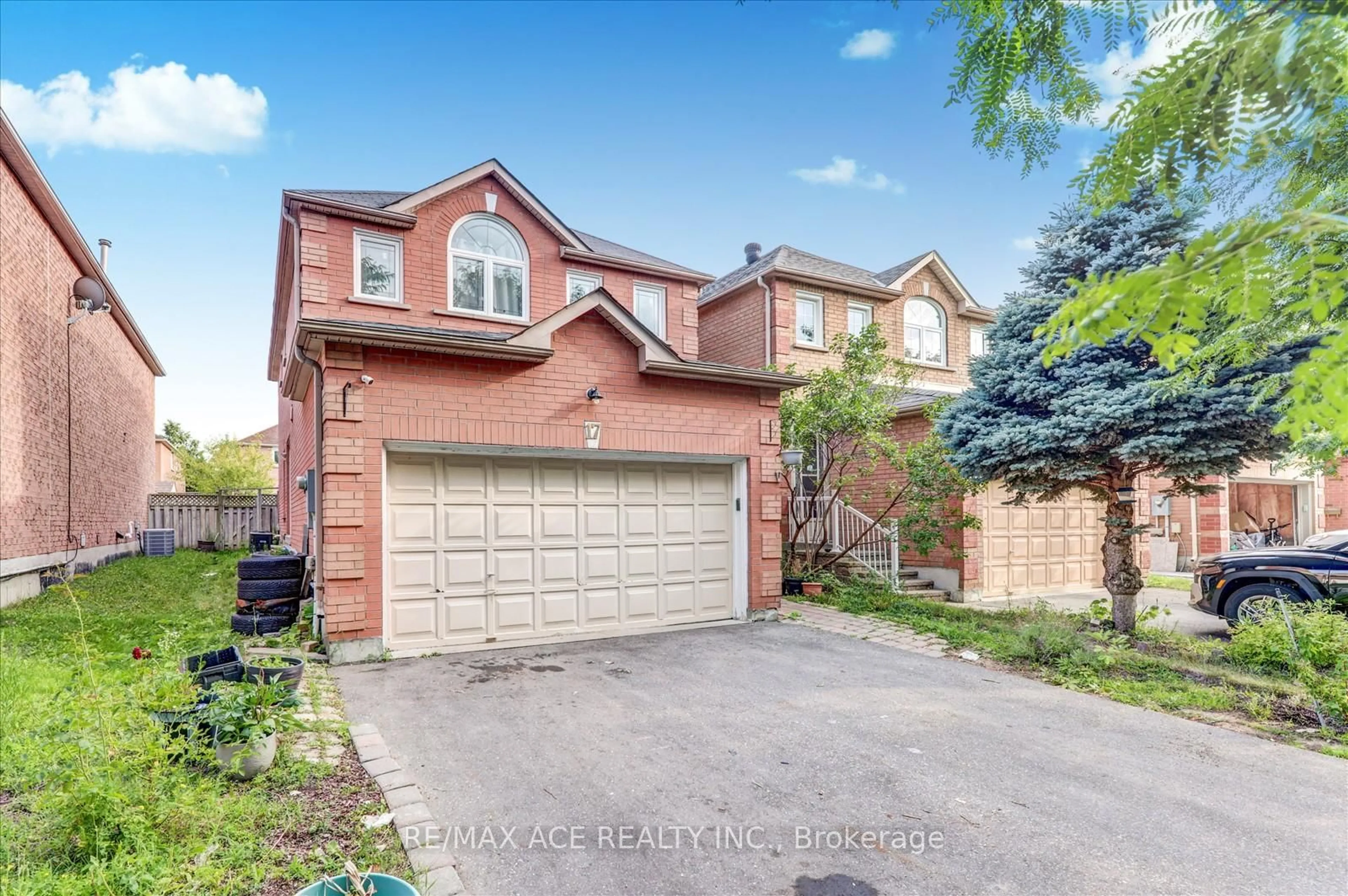 Home with brick exterior material, street for 17 Kenborough Crt, Markham Ontario L3S 3P3