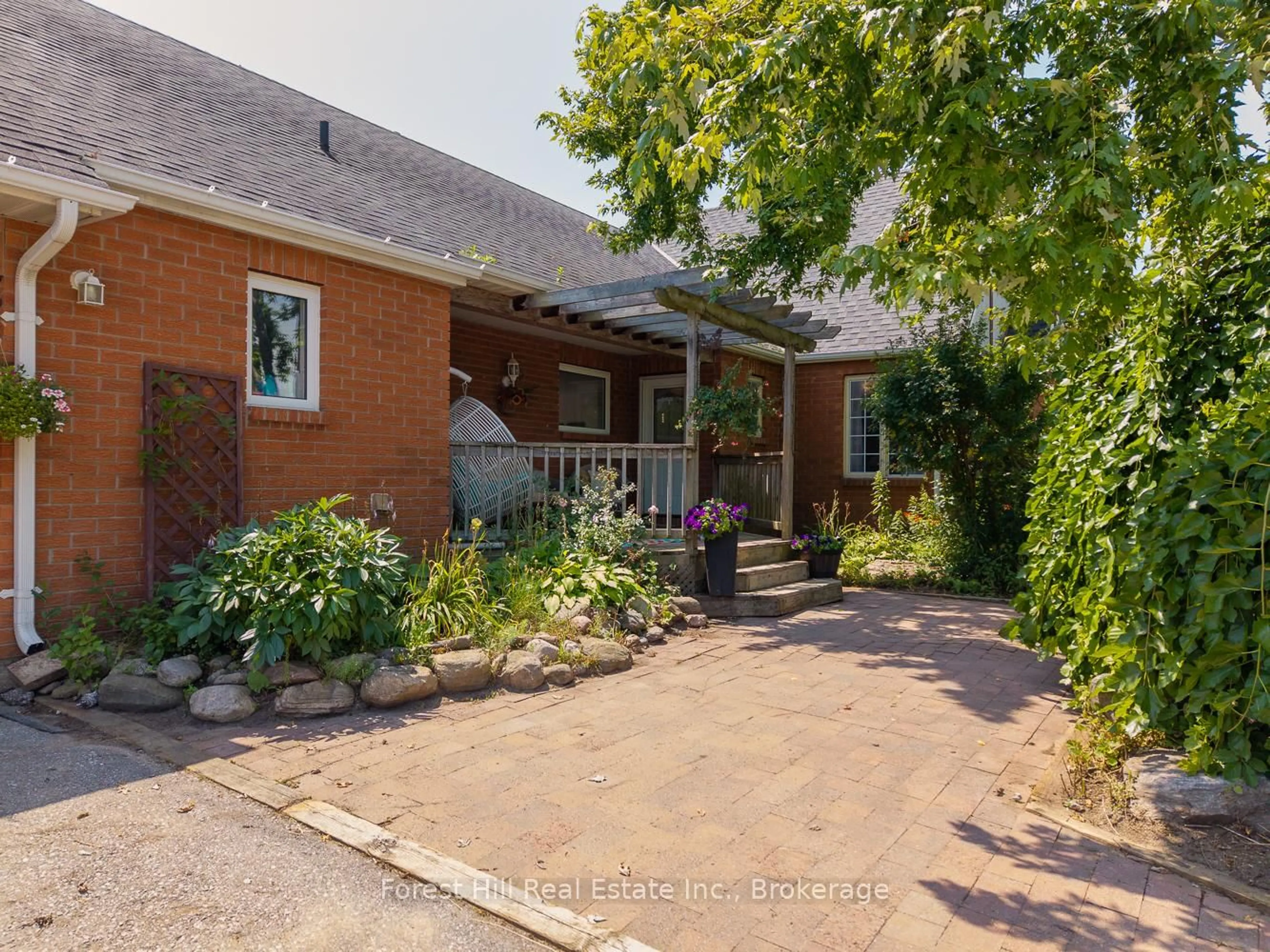 Unknown for 6473 Old Homestead Rd, Georgina Ontario L0E 1R0
