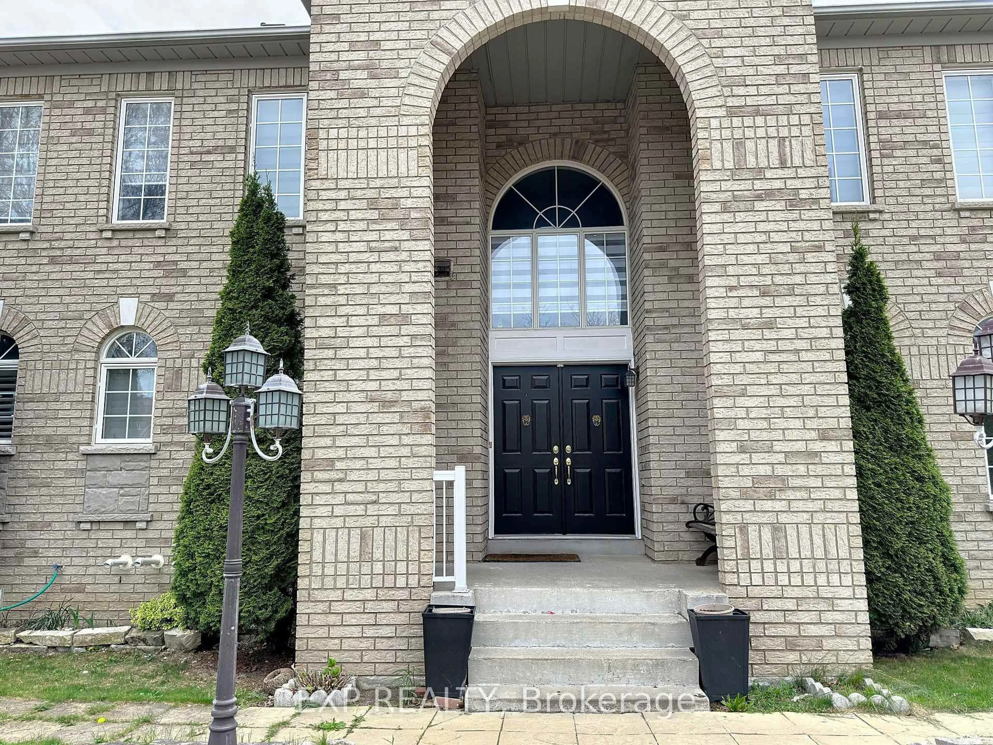 Home with brick exterior material, building for 129 Ledge Rock Dr, Vaughan Ontario L4H 2G7