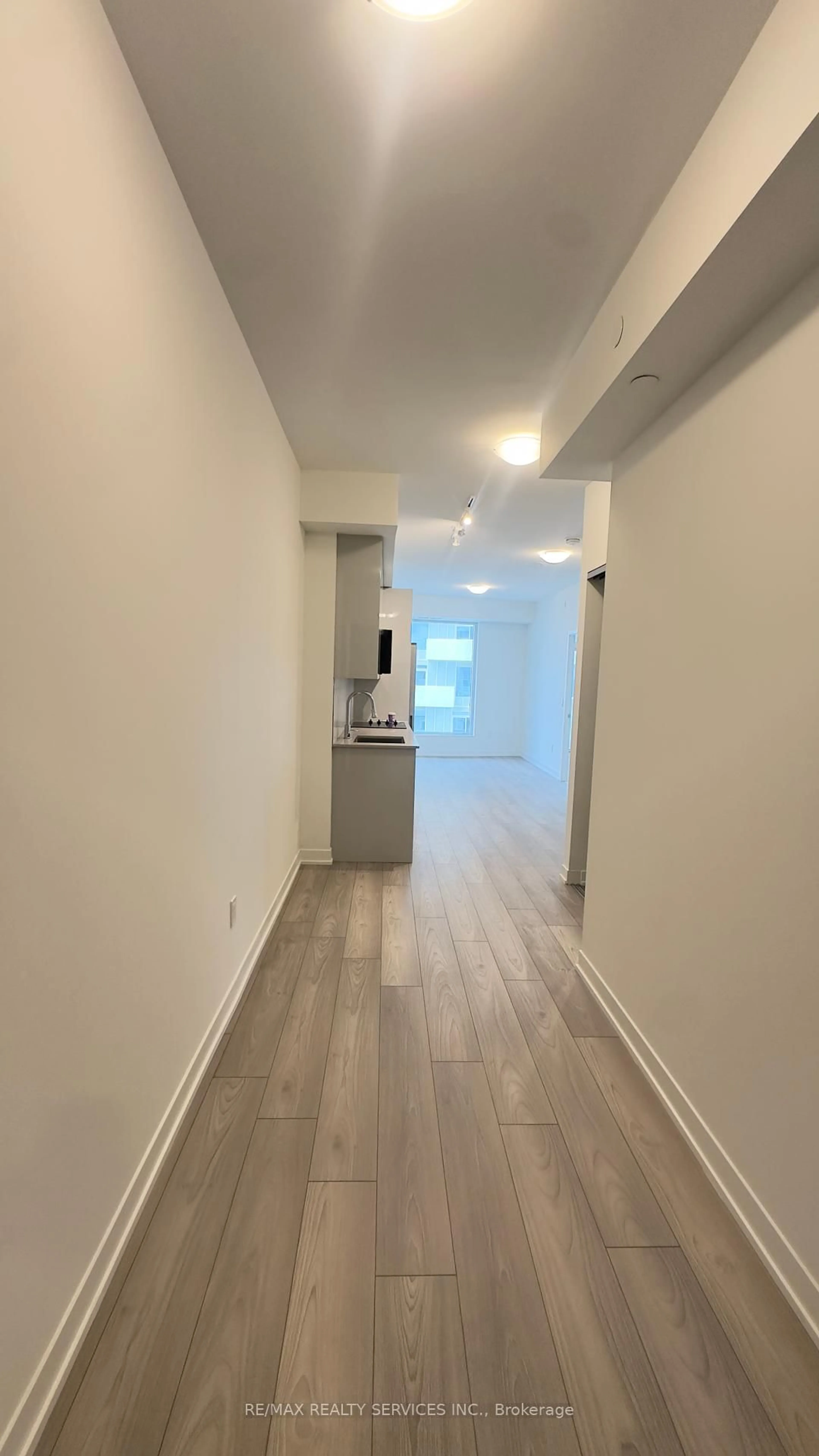 A pic of a room for 474 Caldari  Rd Rd #911, Vaughan Ontario L4K 0R5