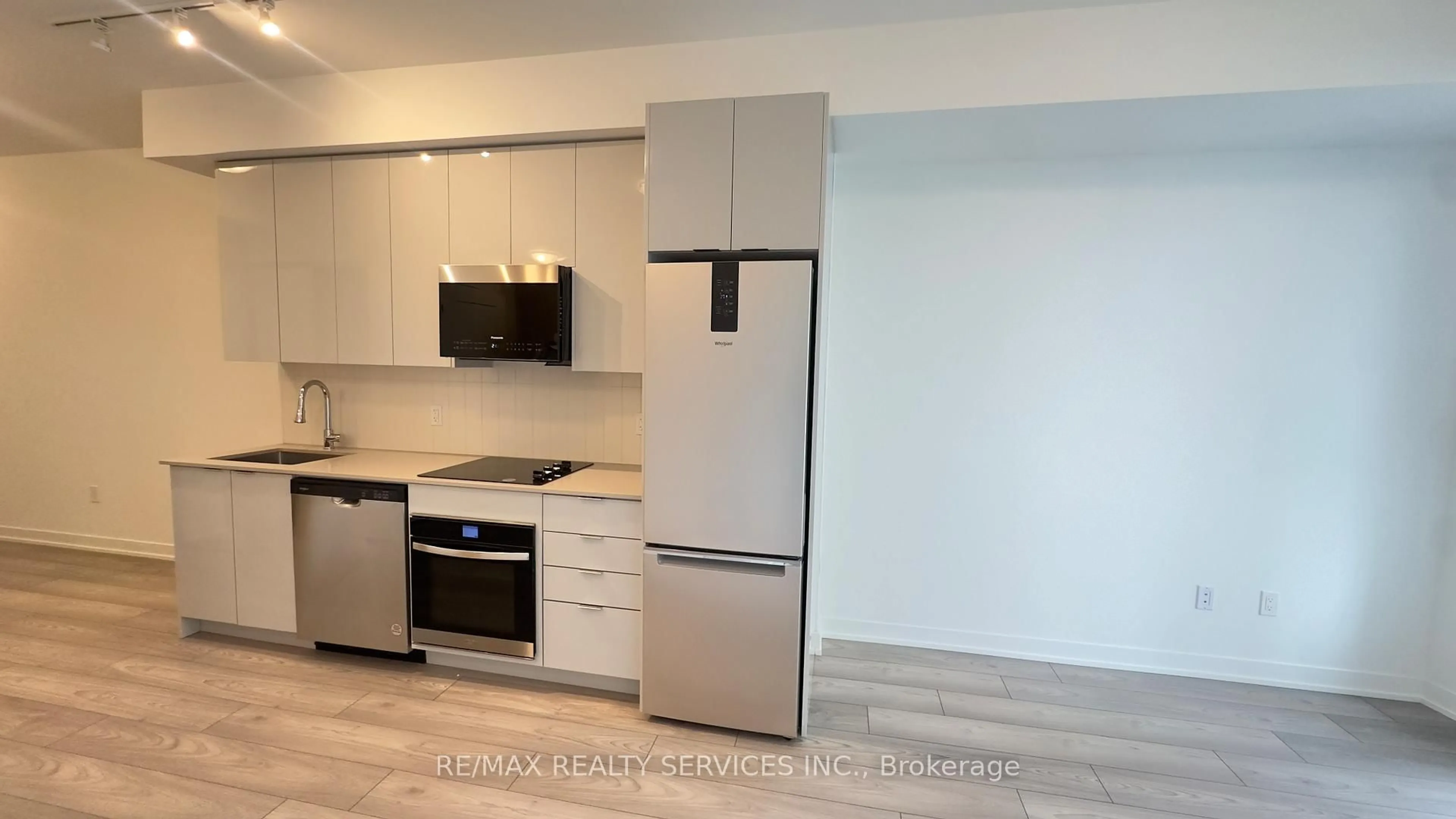Standard kitchen, unknown for 474 Caldari  Rd Rd #911, Vaughan Ontario L4K 0R5