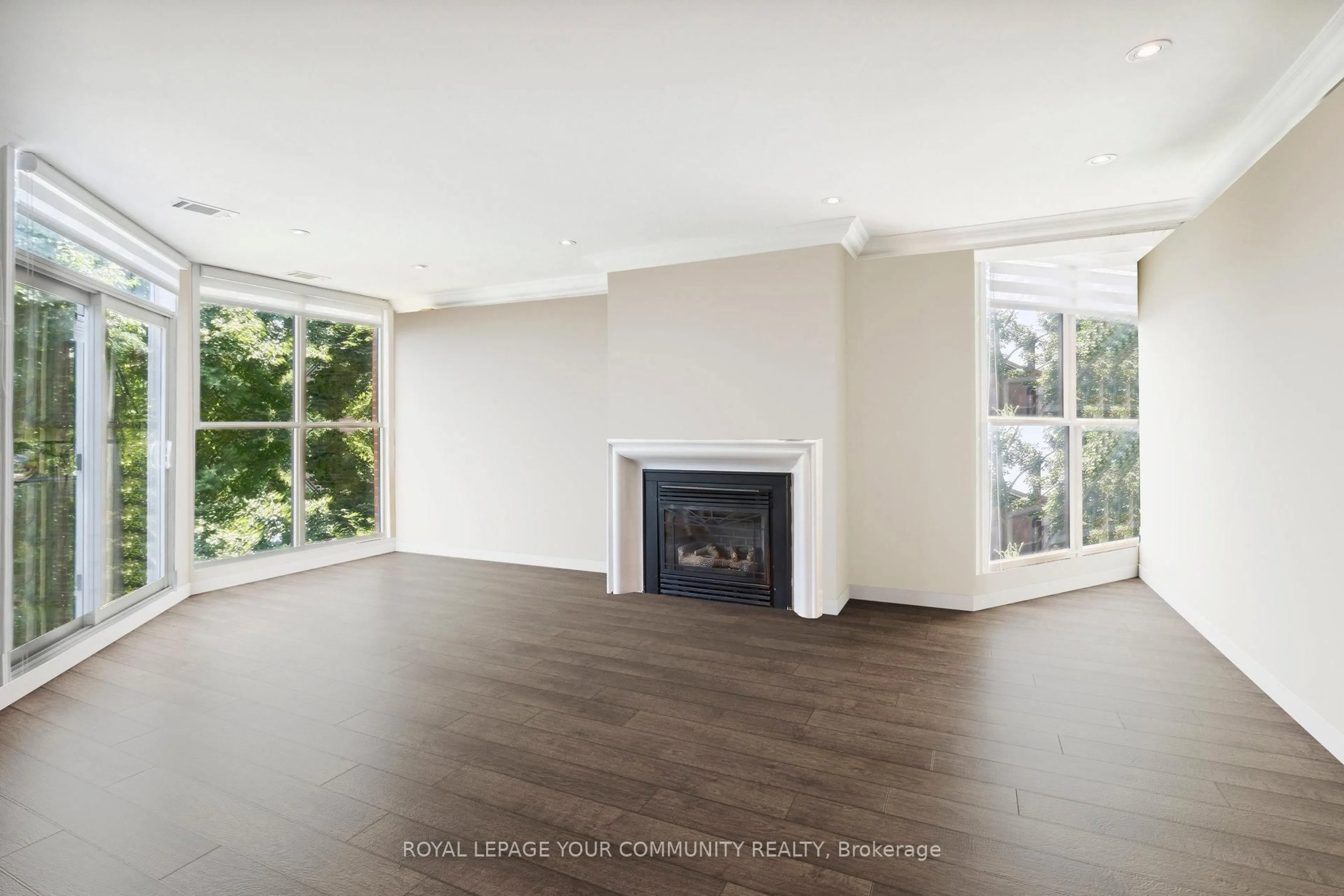 Unknown for 100 Arbors Lane #TH1, Vaughan Ontario L4L 7G4