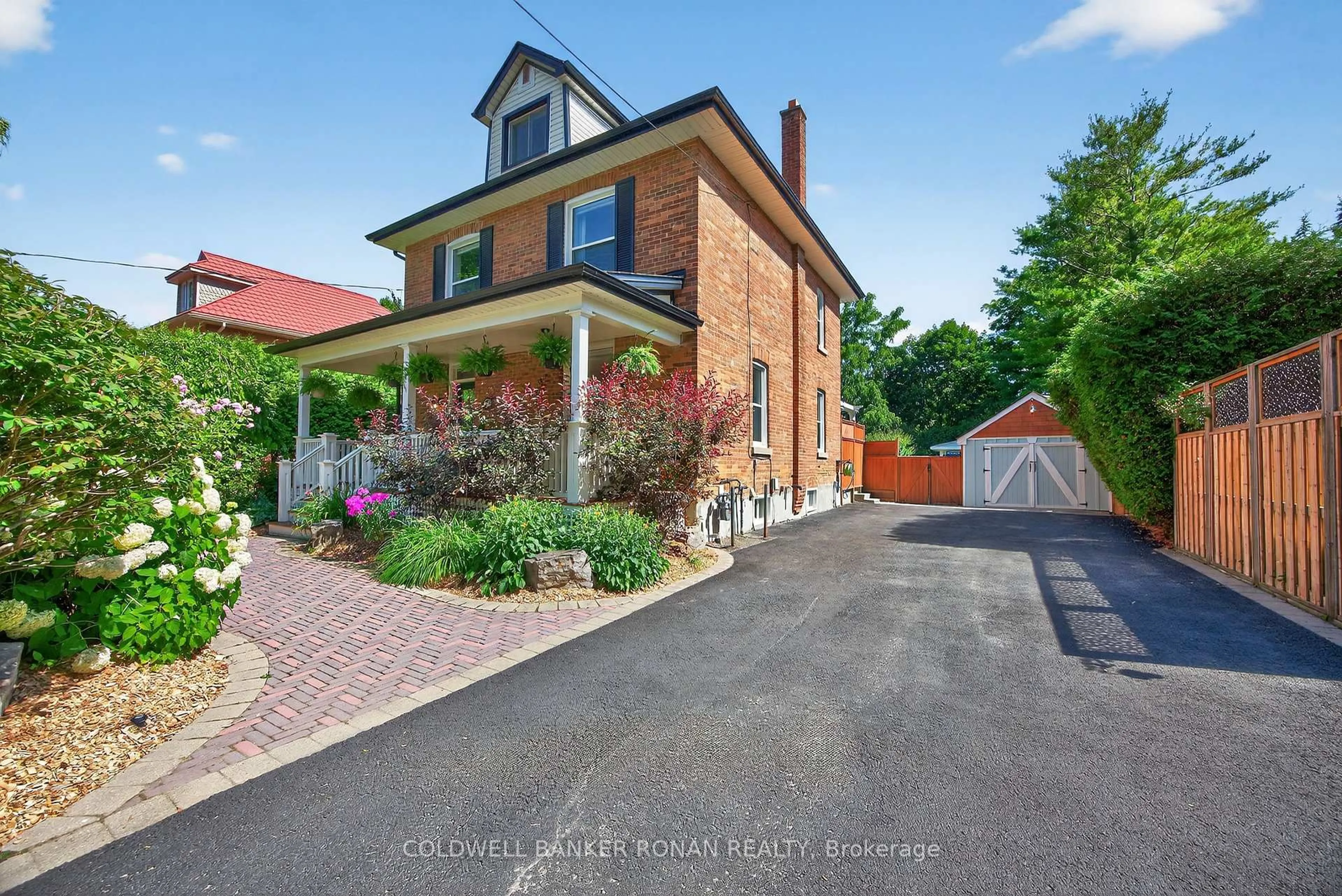 Home with brick exterior material, street for 163 Wellington St, New Tecumseth Ontario L9R 1H6