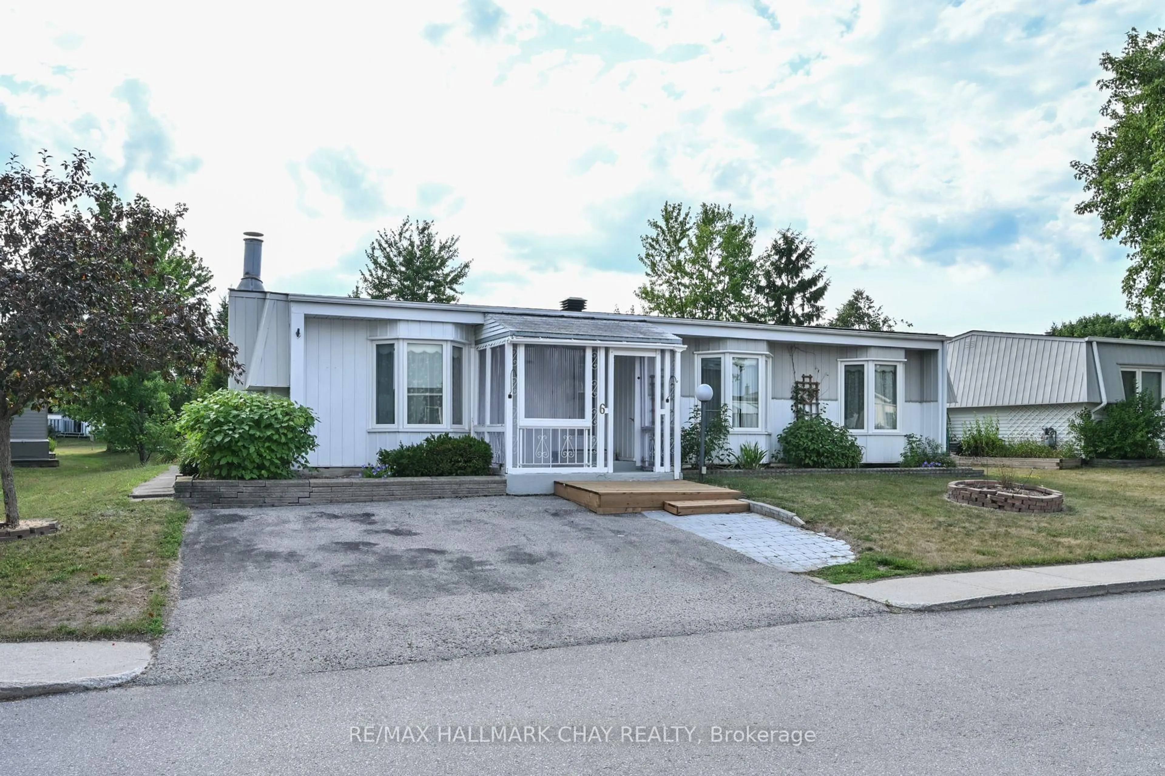 Unknown for 6 Terra Nova Arm, Innisfil Ontario L9S 1S1