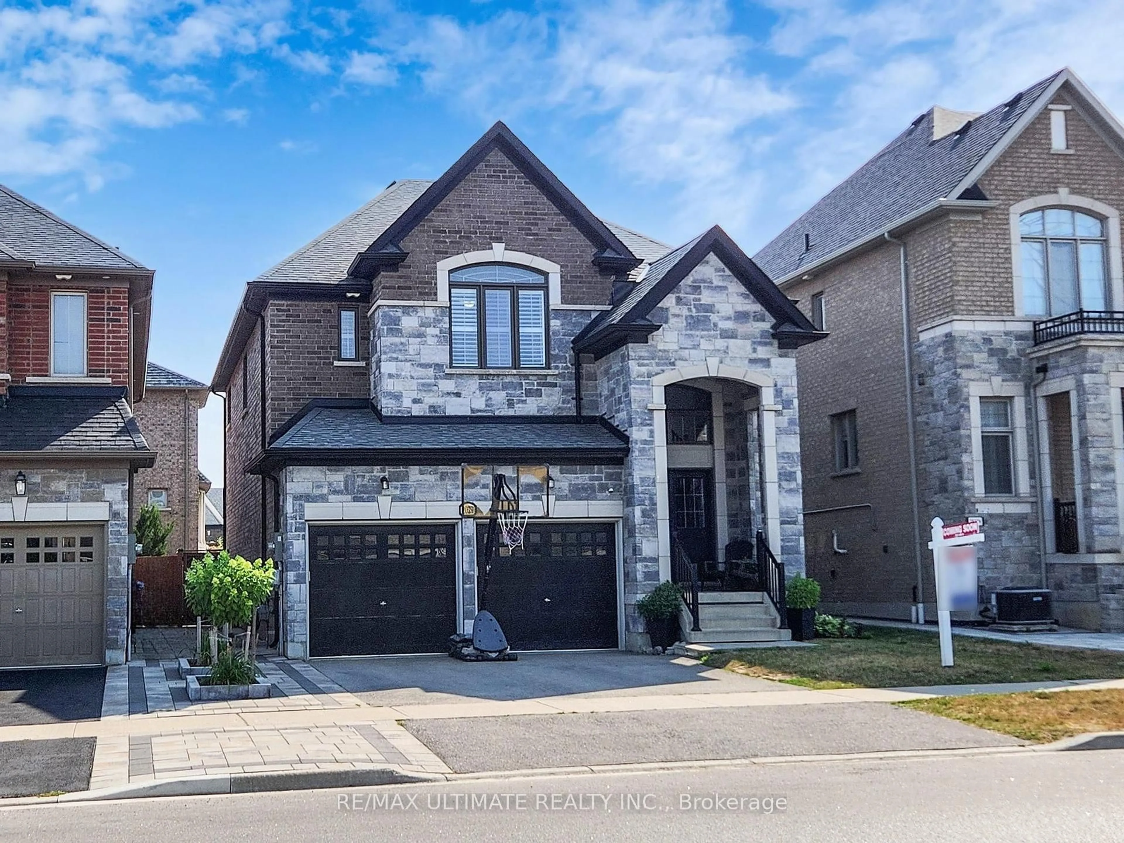 Home with brick exterior material, street for 2029 Webster Blvd, Innisfil Ontario L9S 0J8