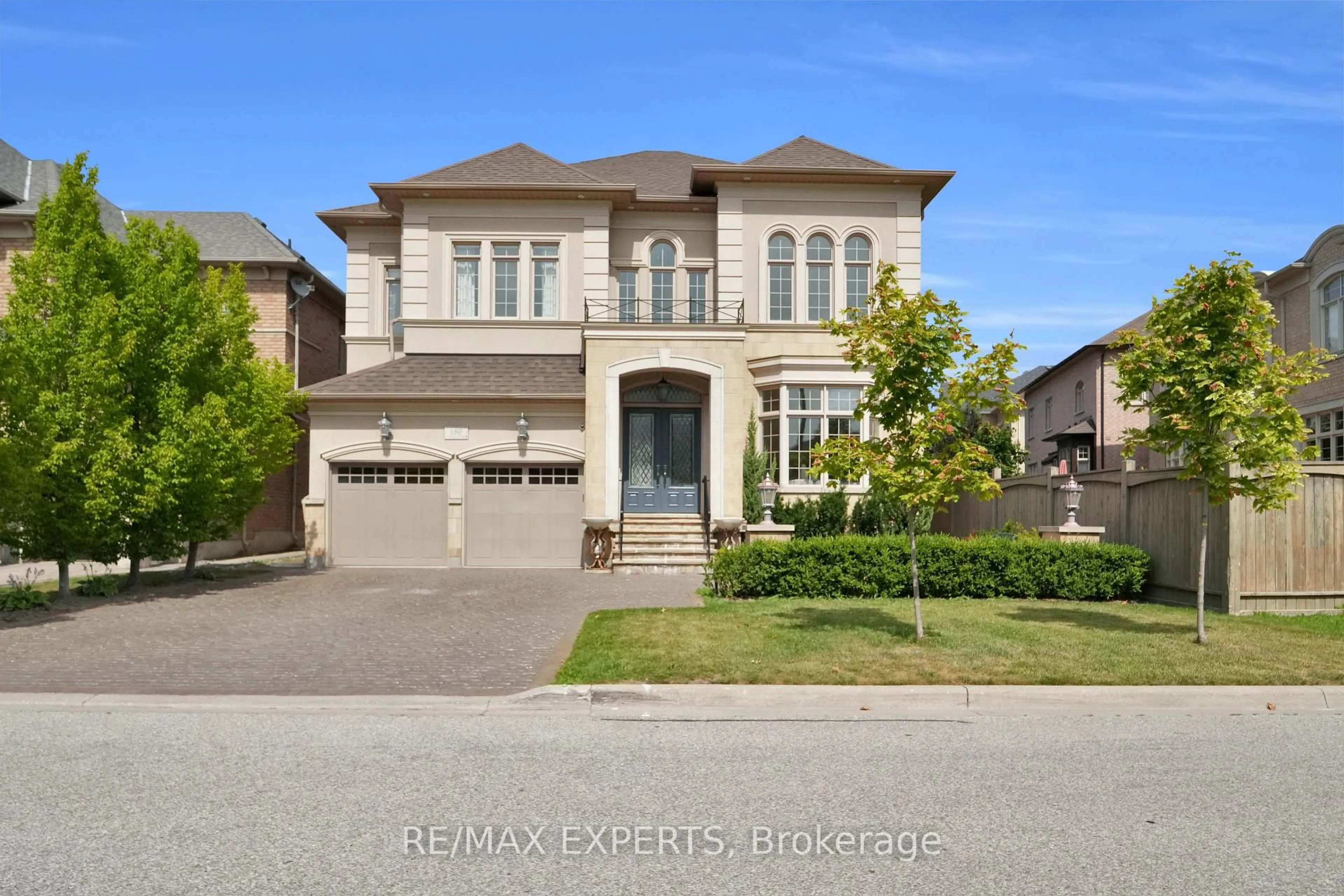 Home with brick exterior material, street for 180 Orleans Circ, Vaughan Ontario L4H 0V3