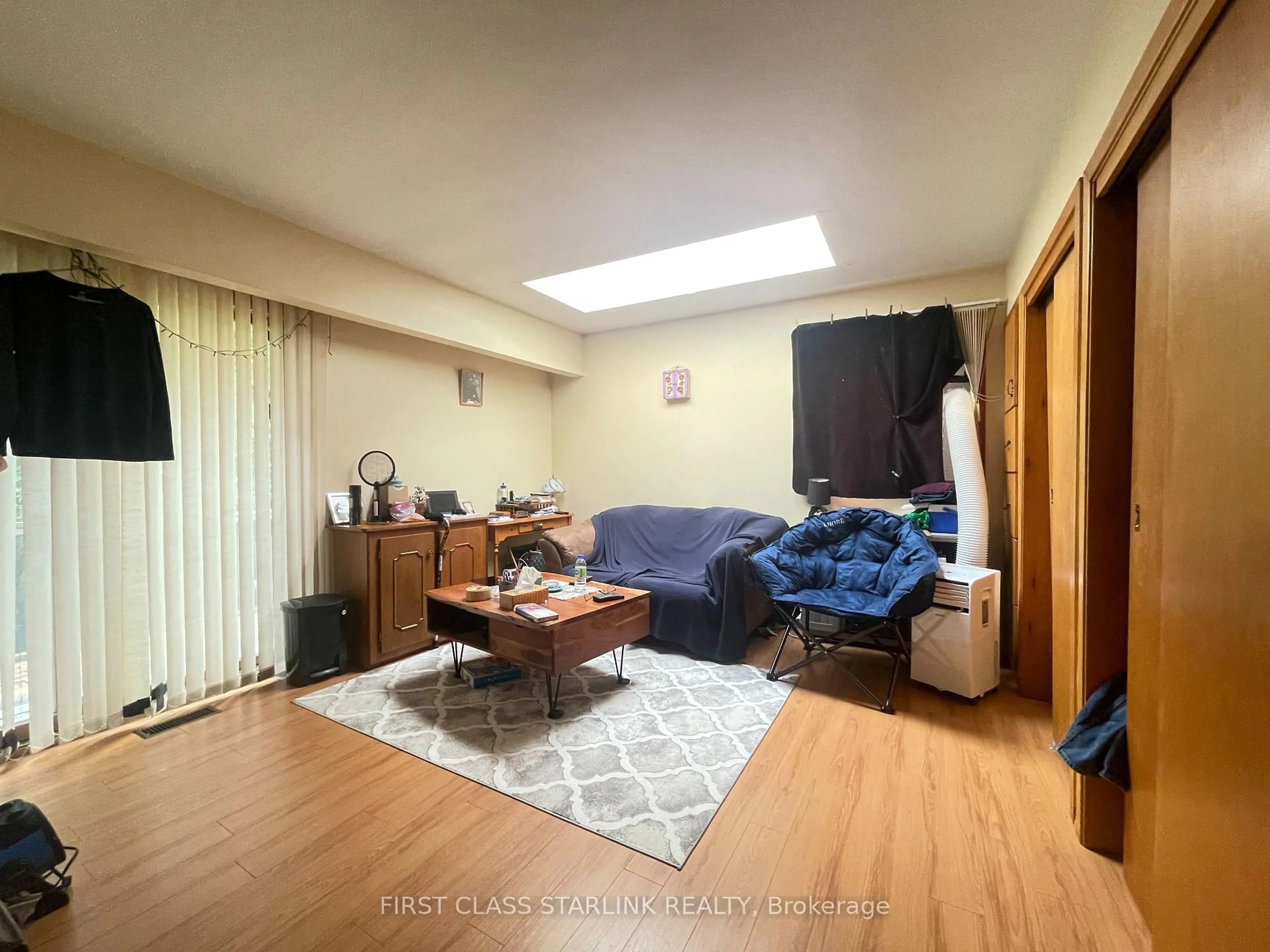 Living room with furniture, unknown for 91 Birch Ave, Richmond Hill Ontario L4C 6C5