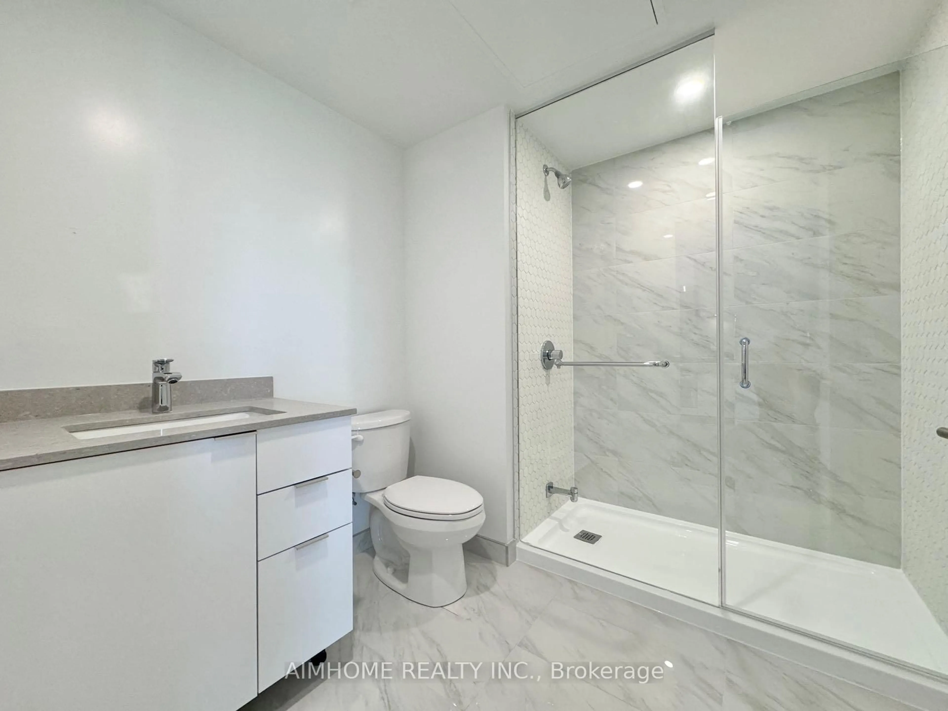 Standard bathroom, unknown for 8 Cedarland Dr #1711, Markham Ontario L6G 0H4