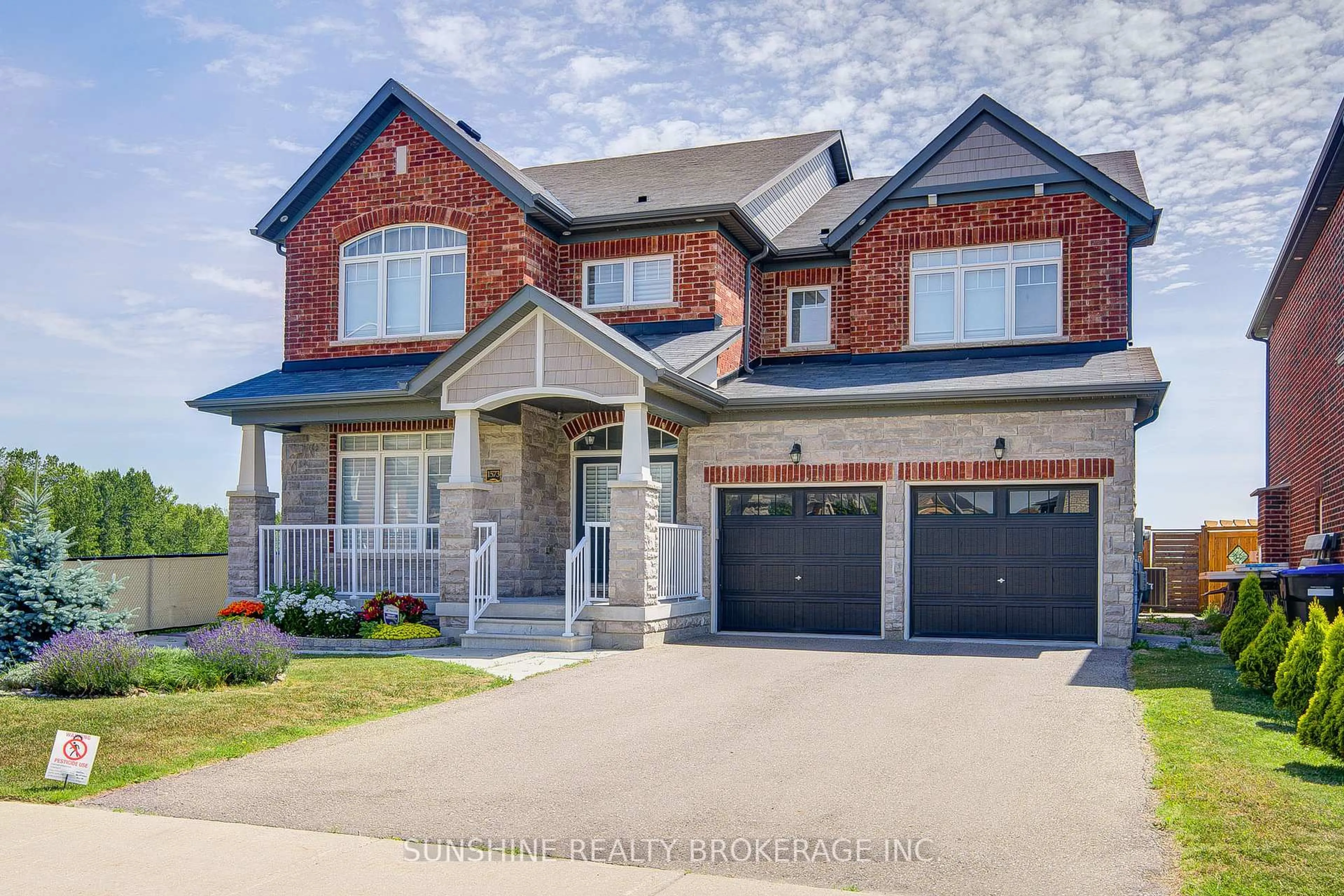 Home with brick exterior material, street for 1573 Emberton Way, Innisfil Ontario L9S 0A8