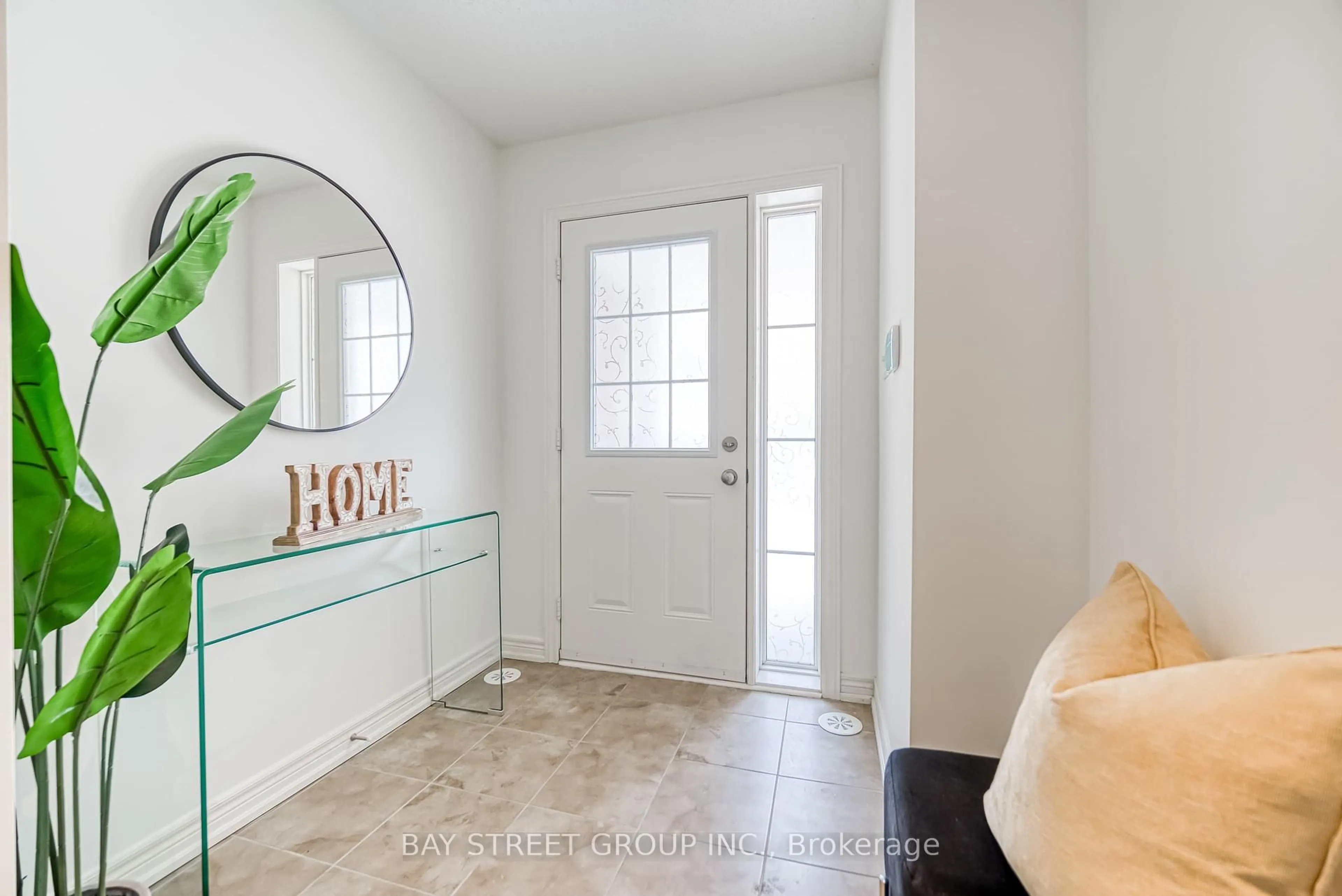 Indoor entryway for 26 Fanny Grove Way, Markham Ontario L6E 0T6