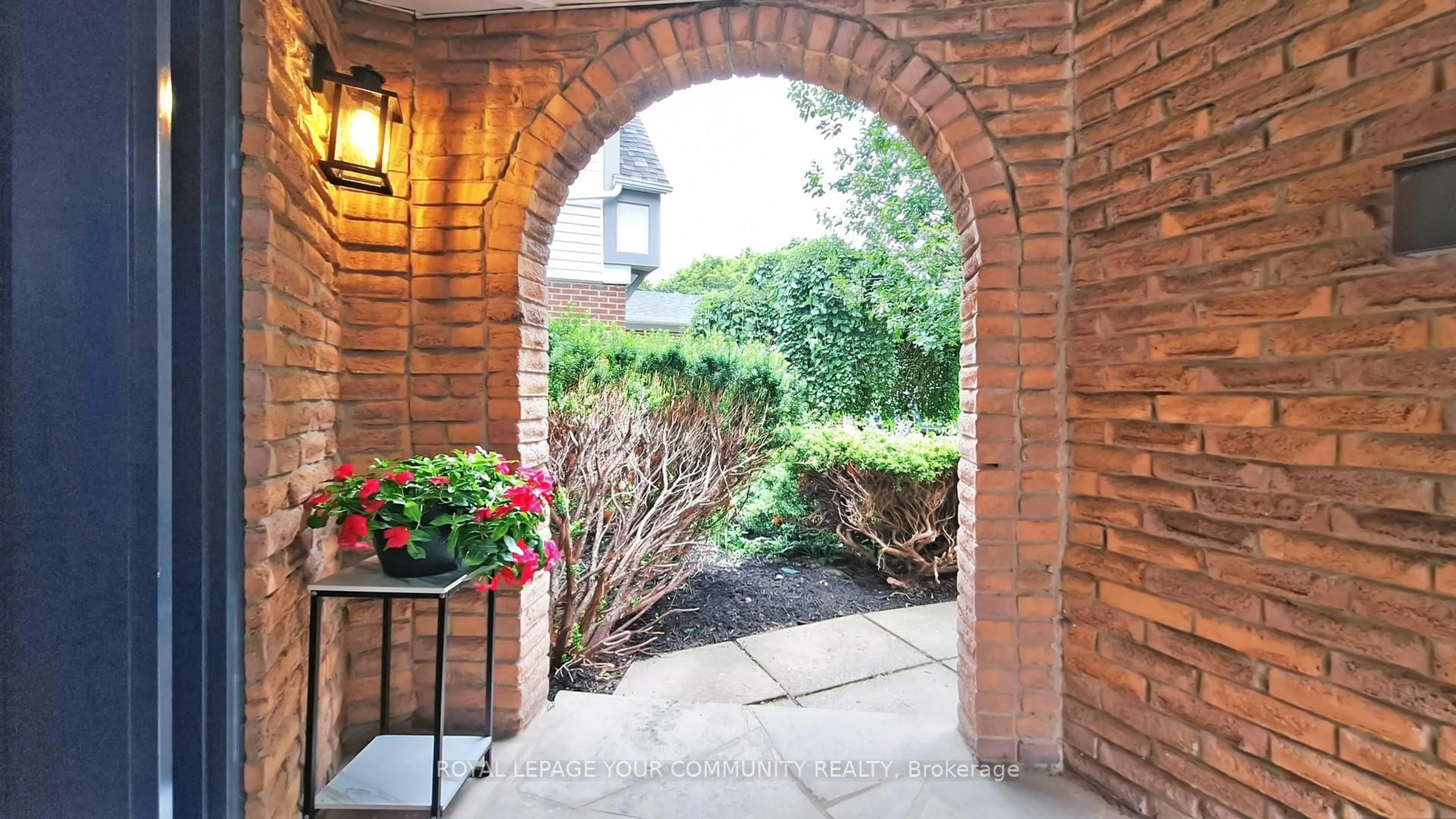 Unknown for 42 Holsworthy Cres, Markham Ontario L3T 4C6