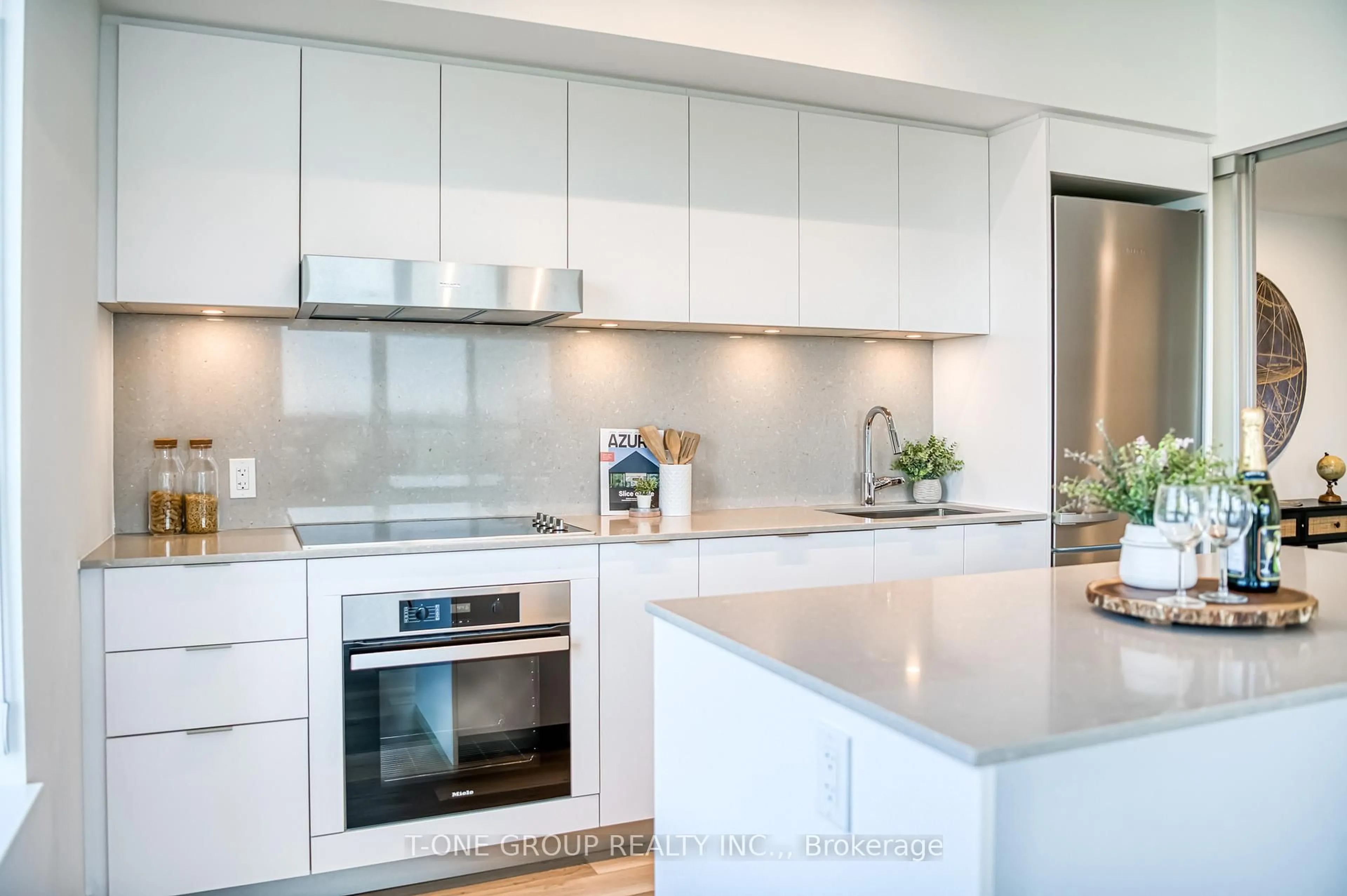 Contemporary kitchen, ceramic/tile floor for 8 Cedarland Dr #1905, Markham Ontario L6G 0H3