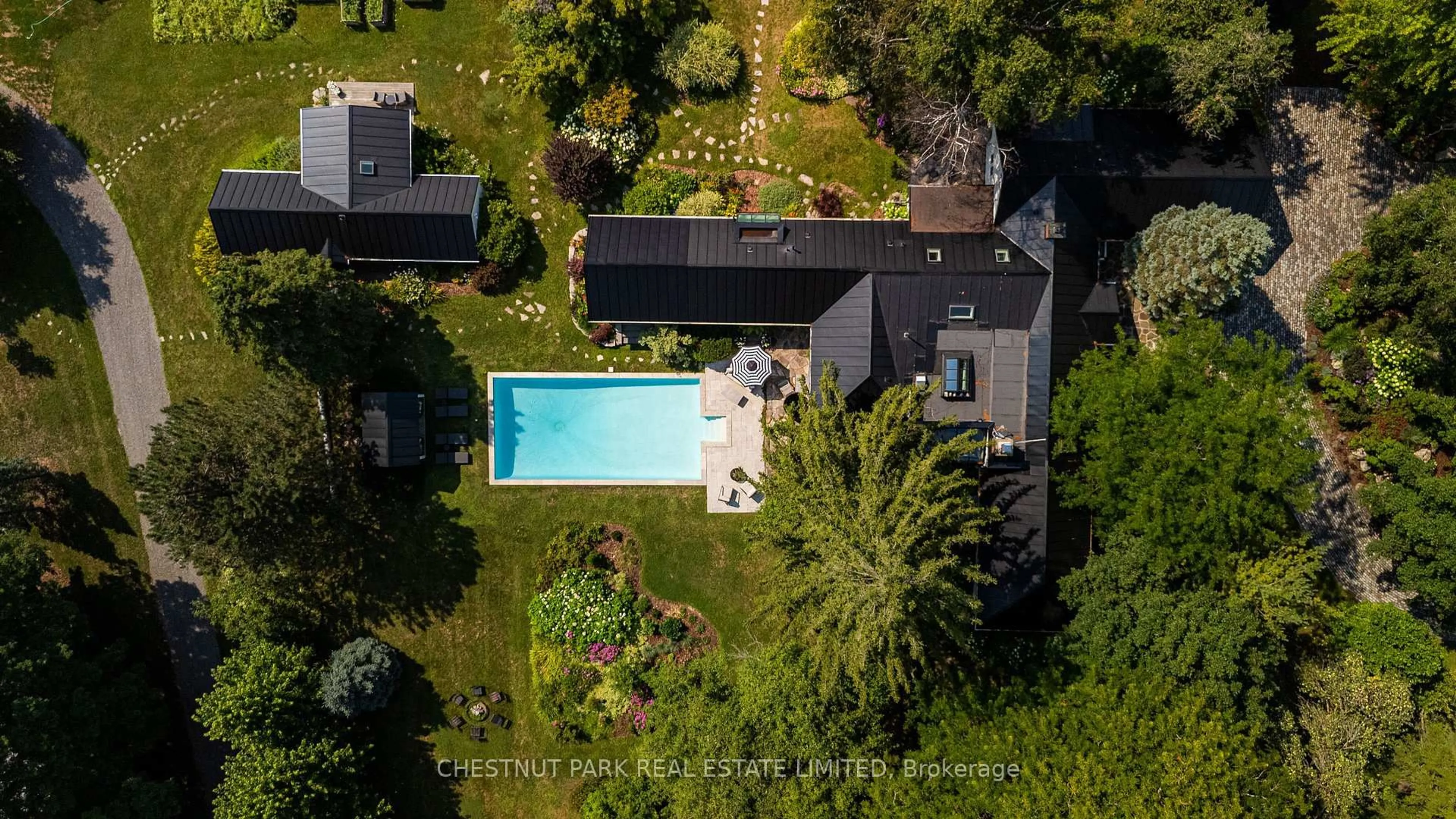 A pic from outside/outdoor area/front of a property/back of a property/a pic from drone, street for 13825 8th Concession, King Ontario L0G 1T0