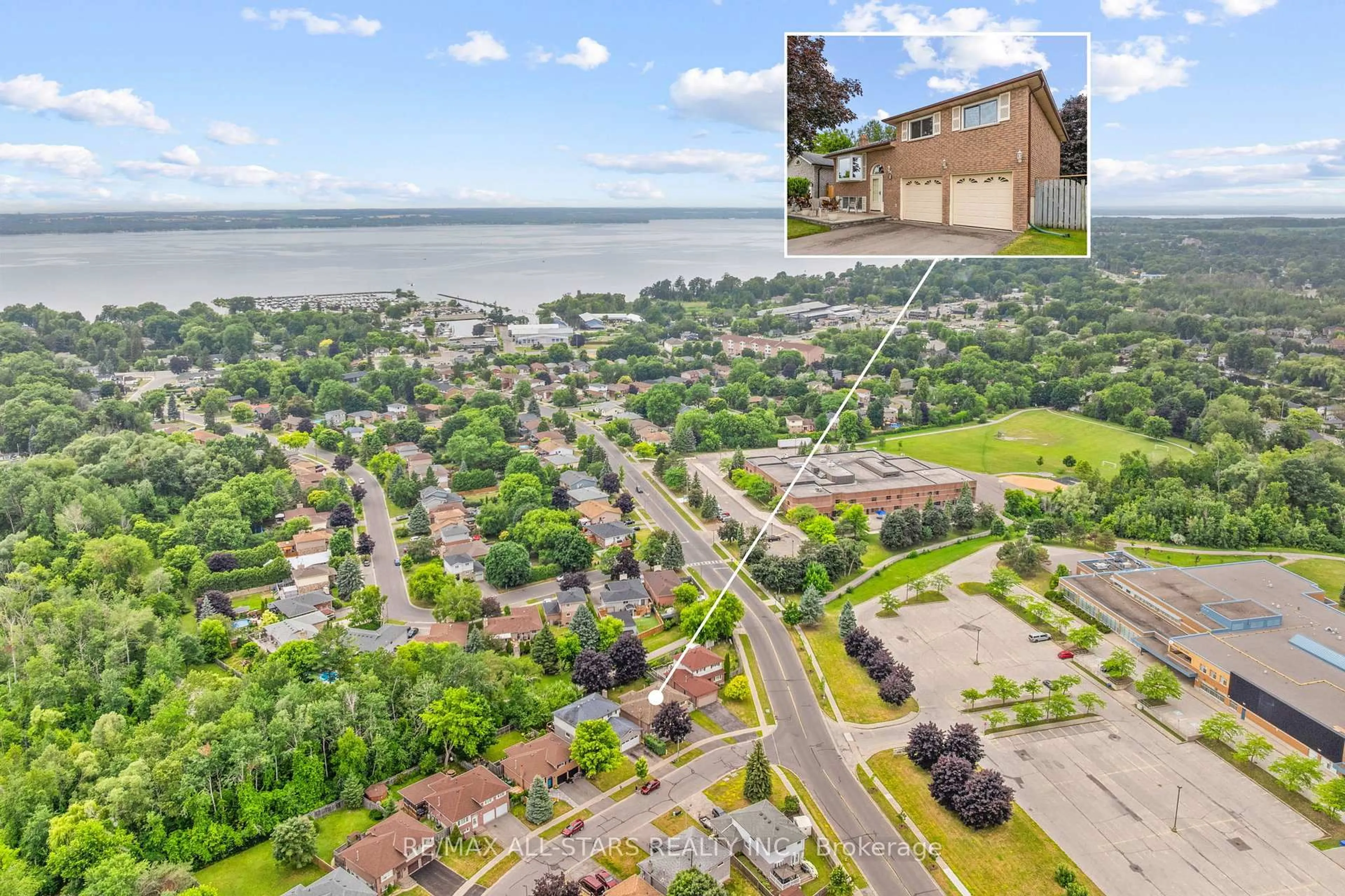 A pic from outside/outdoor area/front of a property/back of a property/a pic from drone, water/lake/river/ocean view for 3 Fairwood Dr, Georgina Ontario L4P 3S2